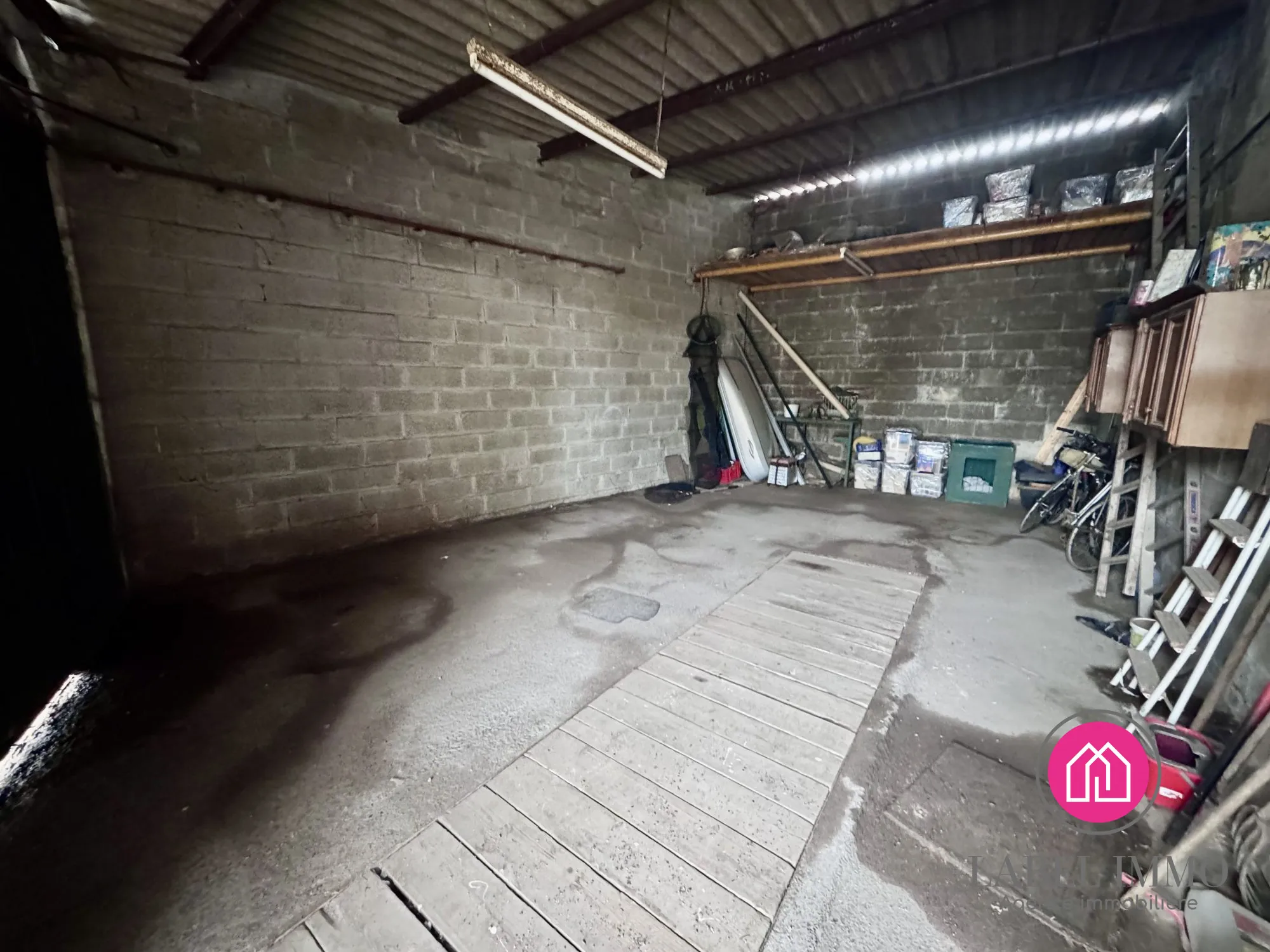 Garage indépendant de 45 m² à Aniche, usages multiples