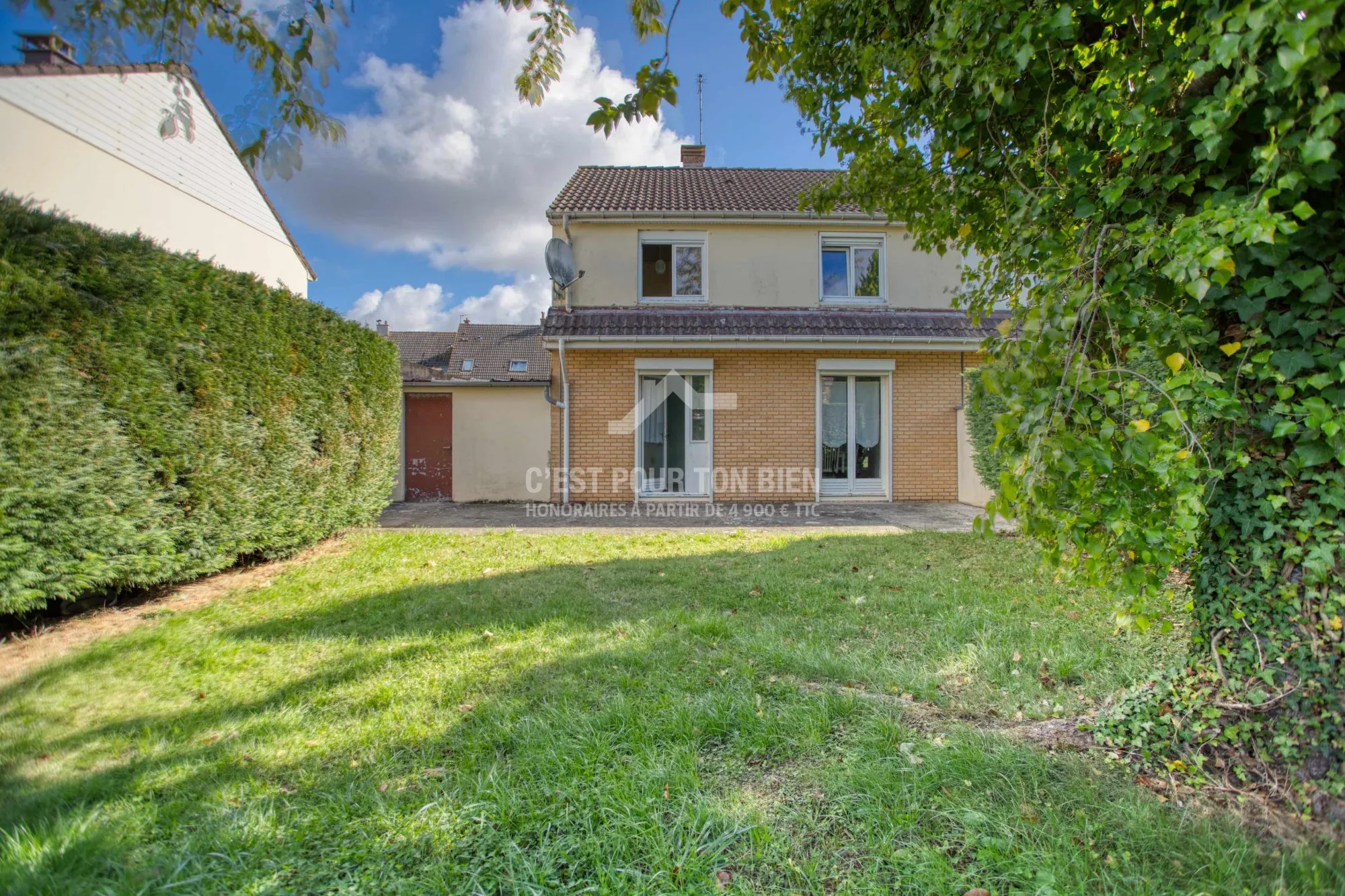 Maison familiale à Hazebrouck avec 3 chambres, jardin et garage