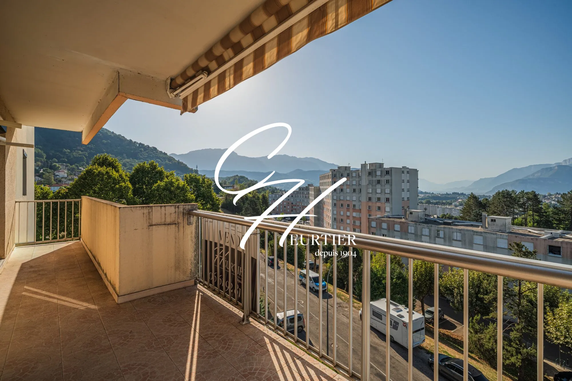Appartement T4 de 88 m² avec grand balcon et vue à Voiron
