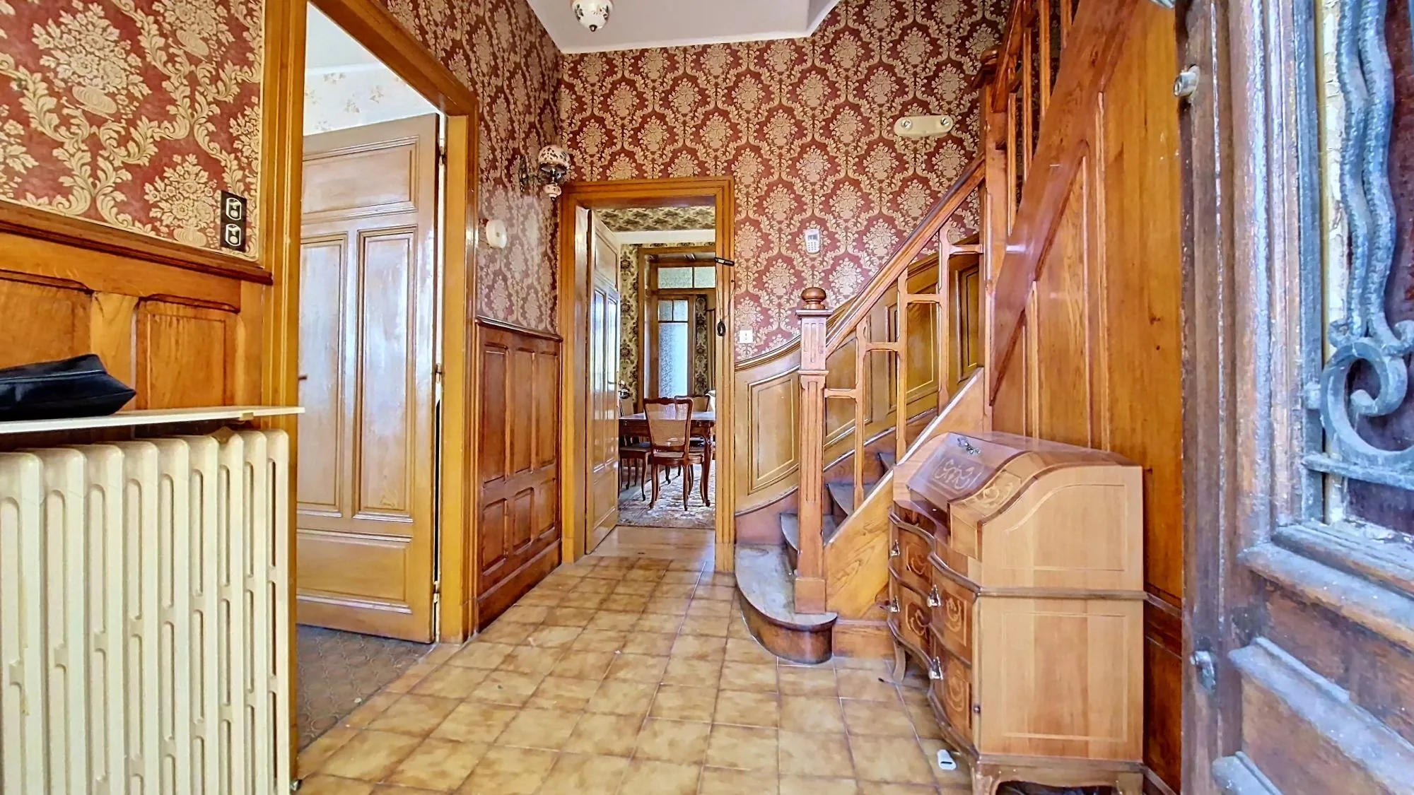 À vendre maison bourgeoise de 140 m² à Carmaux avec jardin et terrasse
