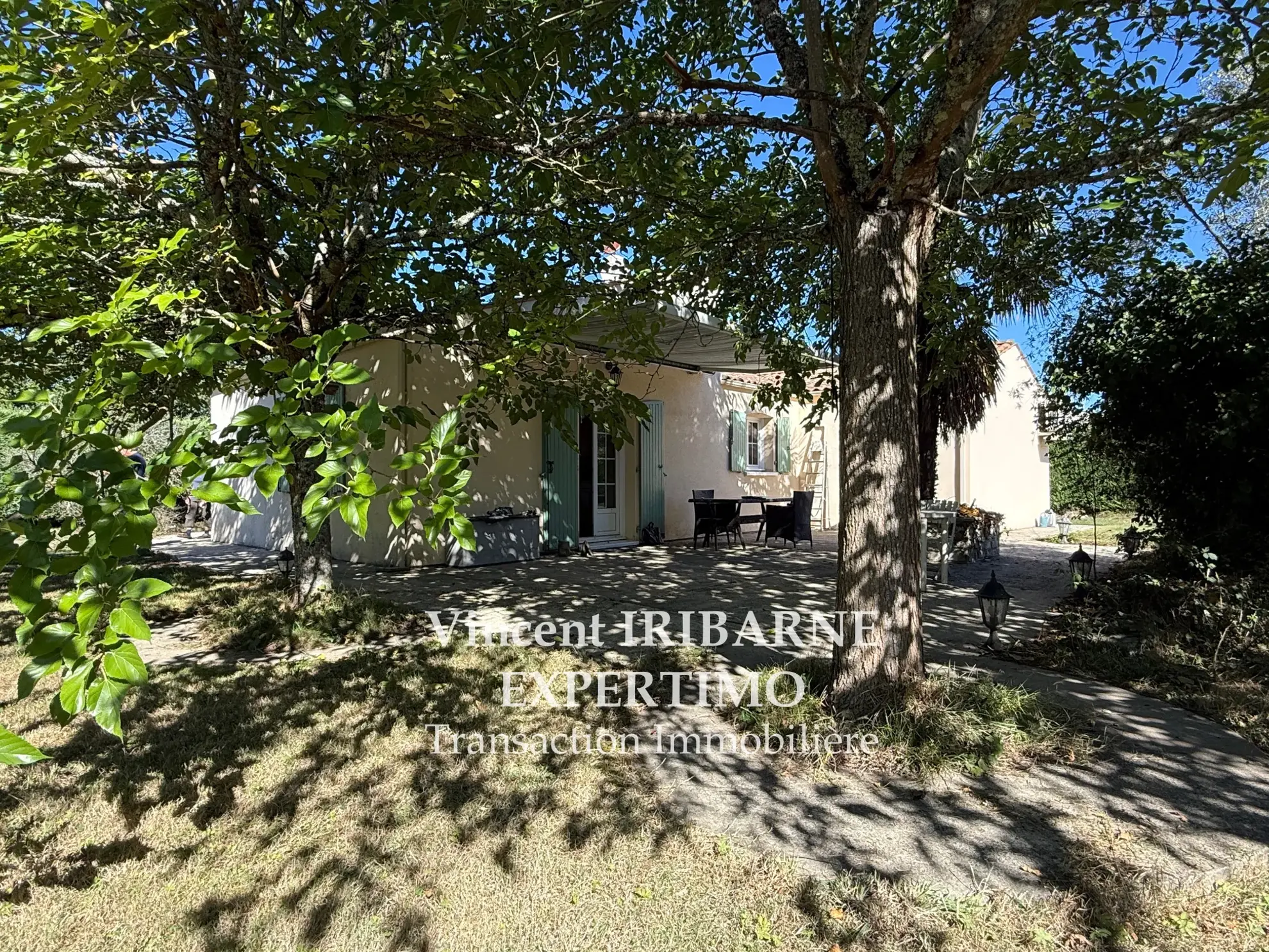 Maison de Plain-Pied avec 3 Chambres, Garage et Jardin à Saintes