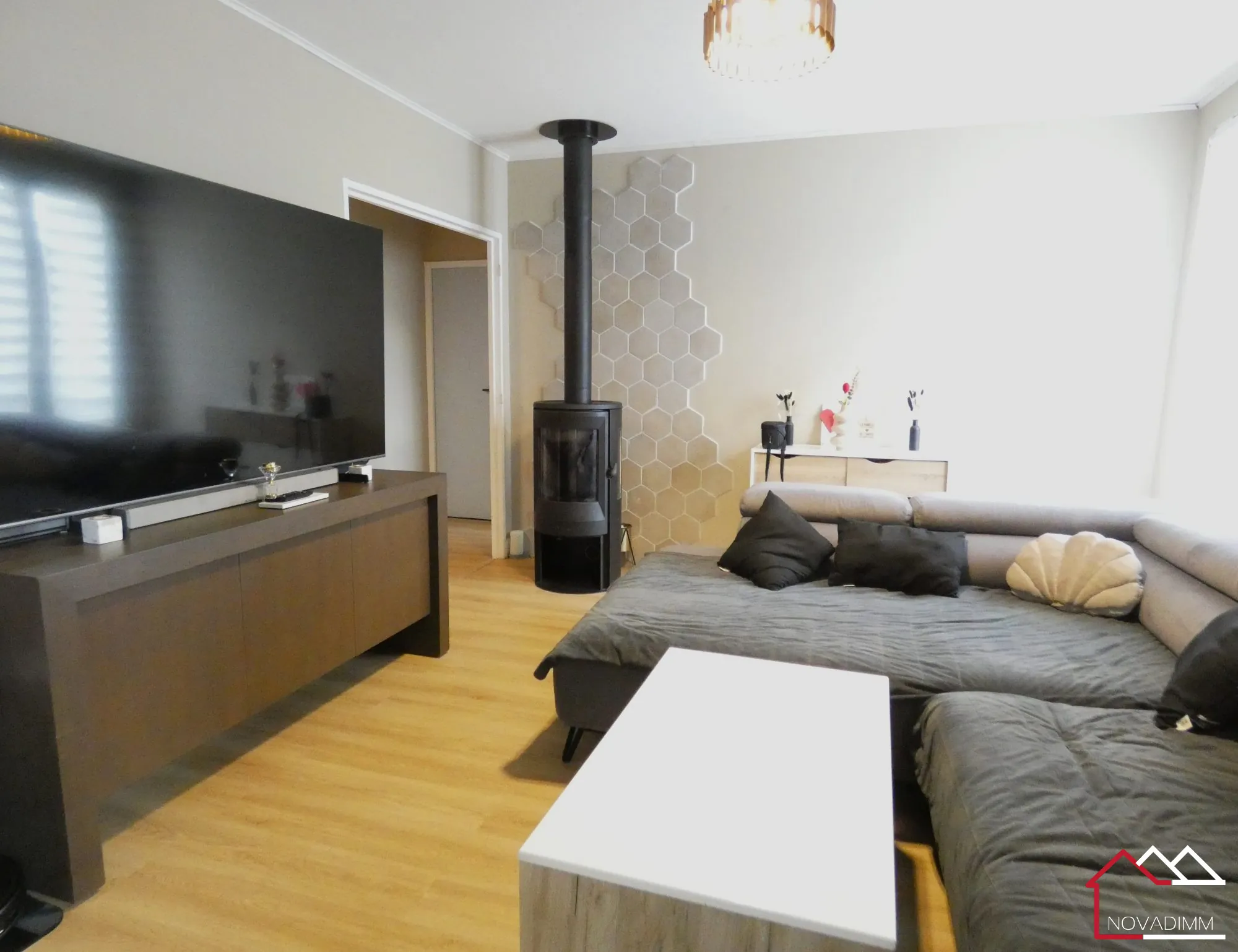 Maison de ville avec jardin à Saint-Léon-sur-l'Isle - 128 m² rénovée