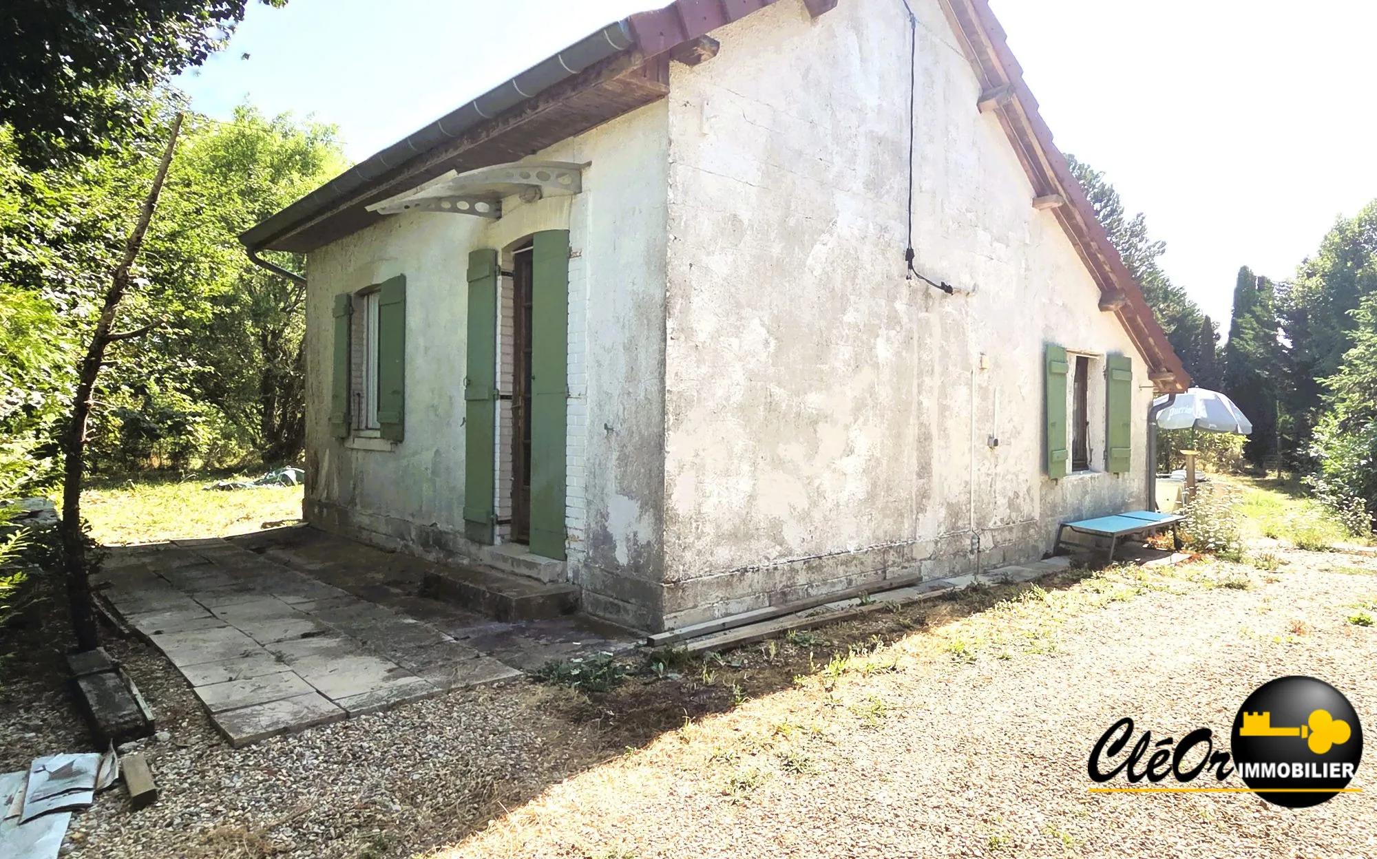 Maison à rénover avec grand terrain à Saint-Bonnet-en-Bresse - Opportunité immobilière