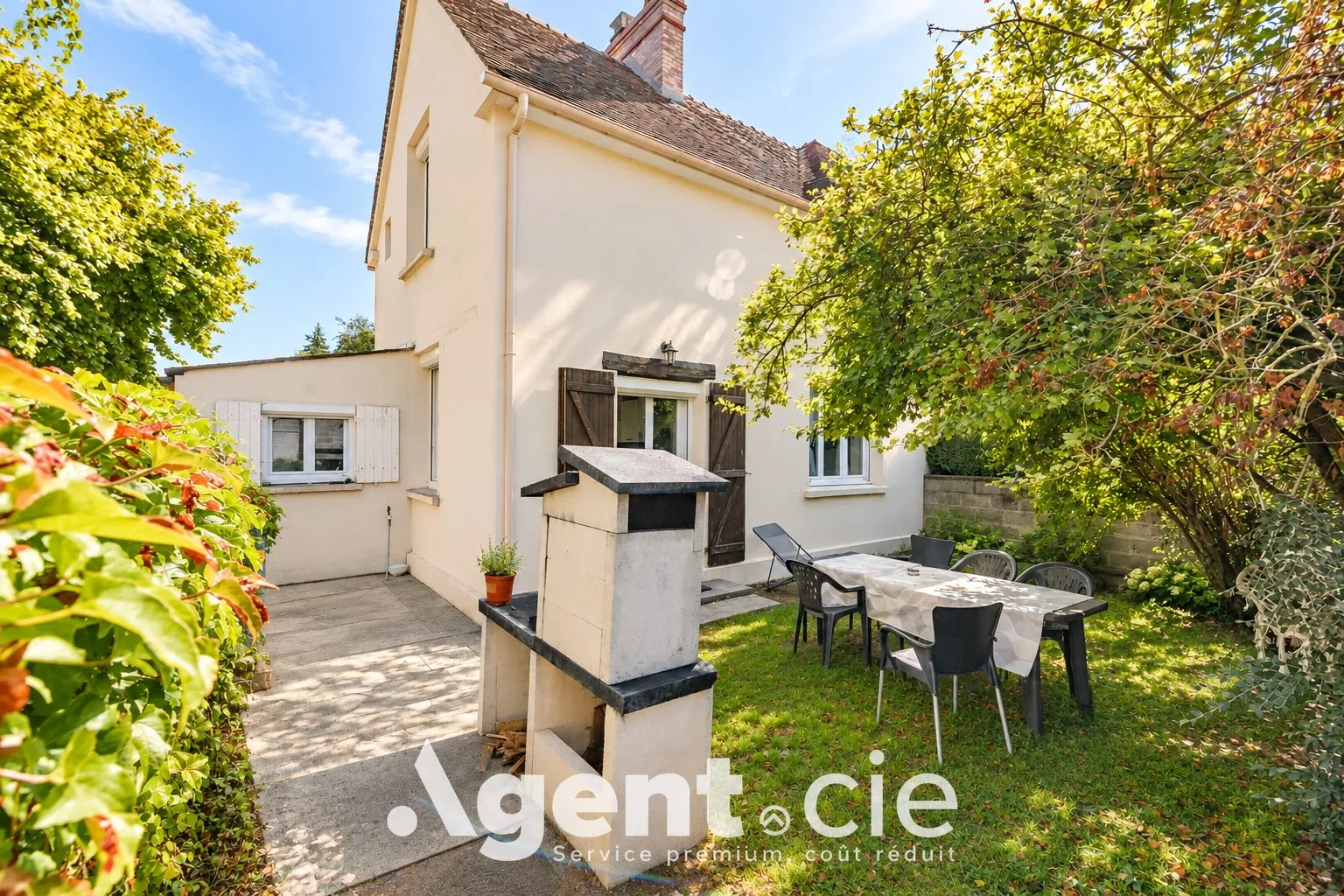 Maison en pierre rénovée à Gavrus - Proche Caen, terrain, garage, 2 chambres