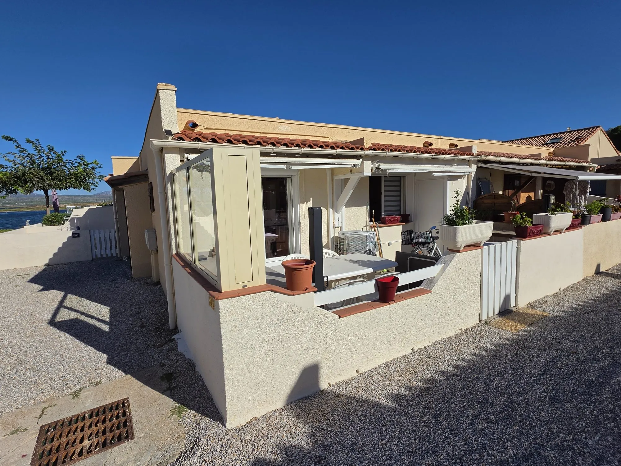 Villa T3 à vendre à Port Leucate, proche du lac marin avec terrasse