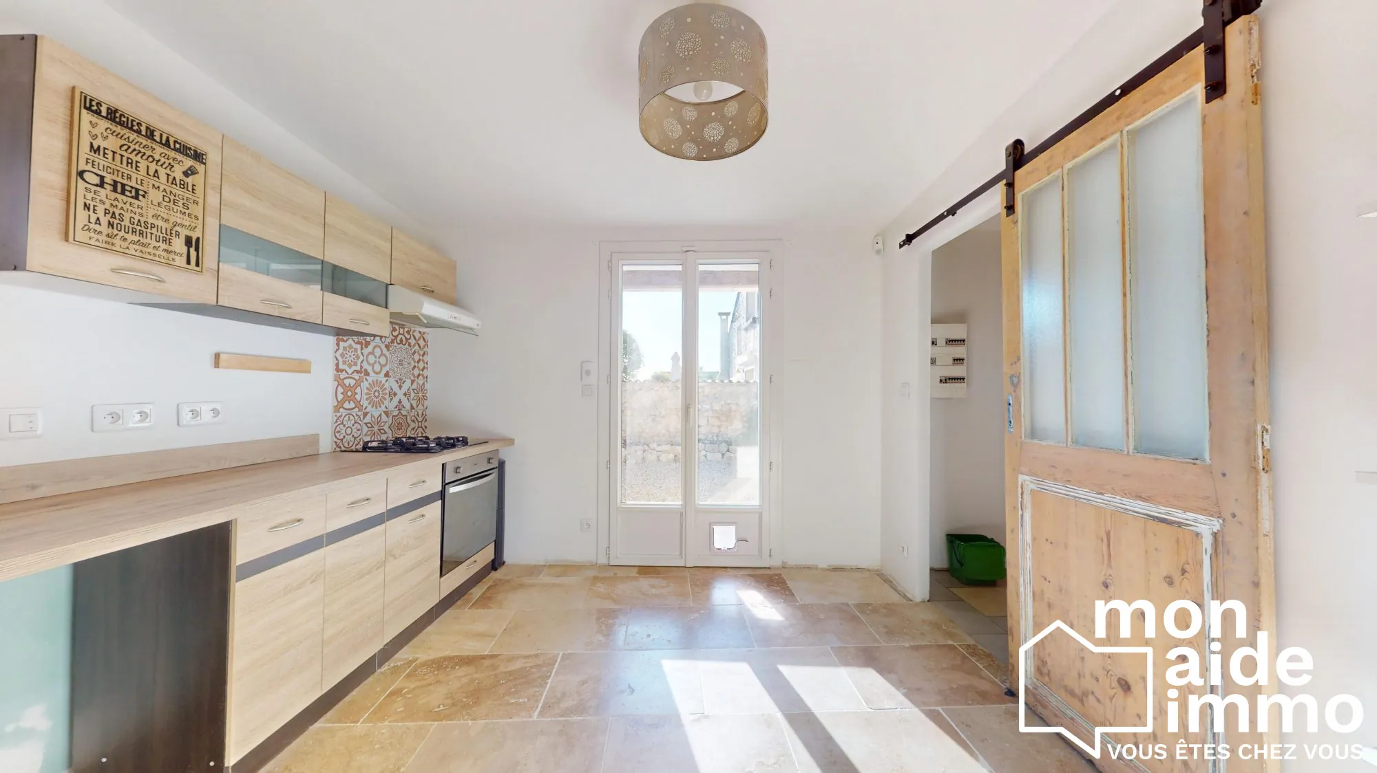 Maison de ville rénovée à Haux - Charme et confort au cœur de la ville