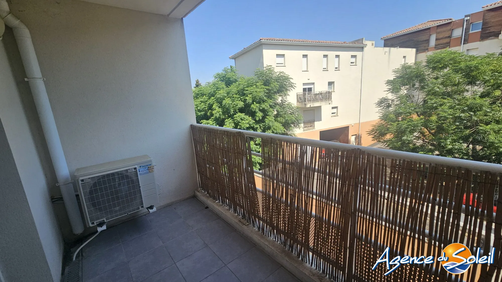 Appartement T2 avec terrasse à Narbonne, résidence sécurisée et ascenseur