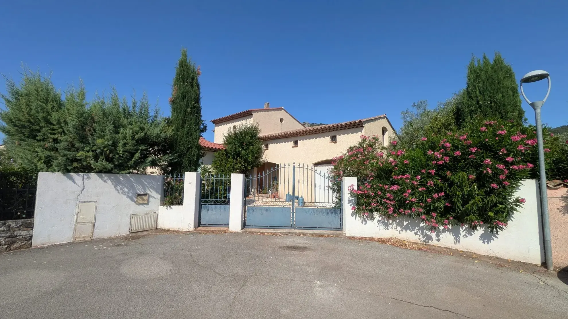 Villa T4 en viager occupé à Gonfaron - 110 m² avec jardin et garage