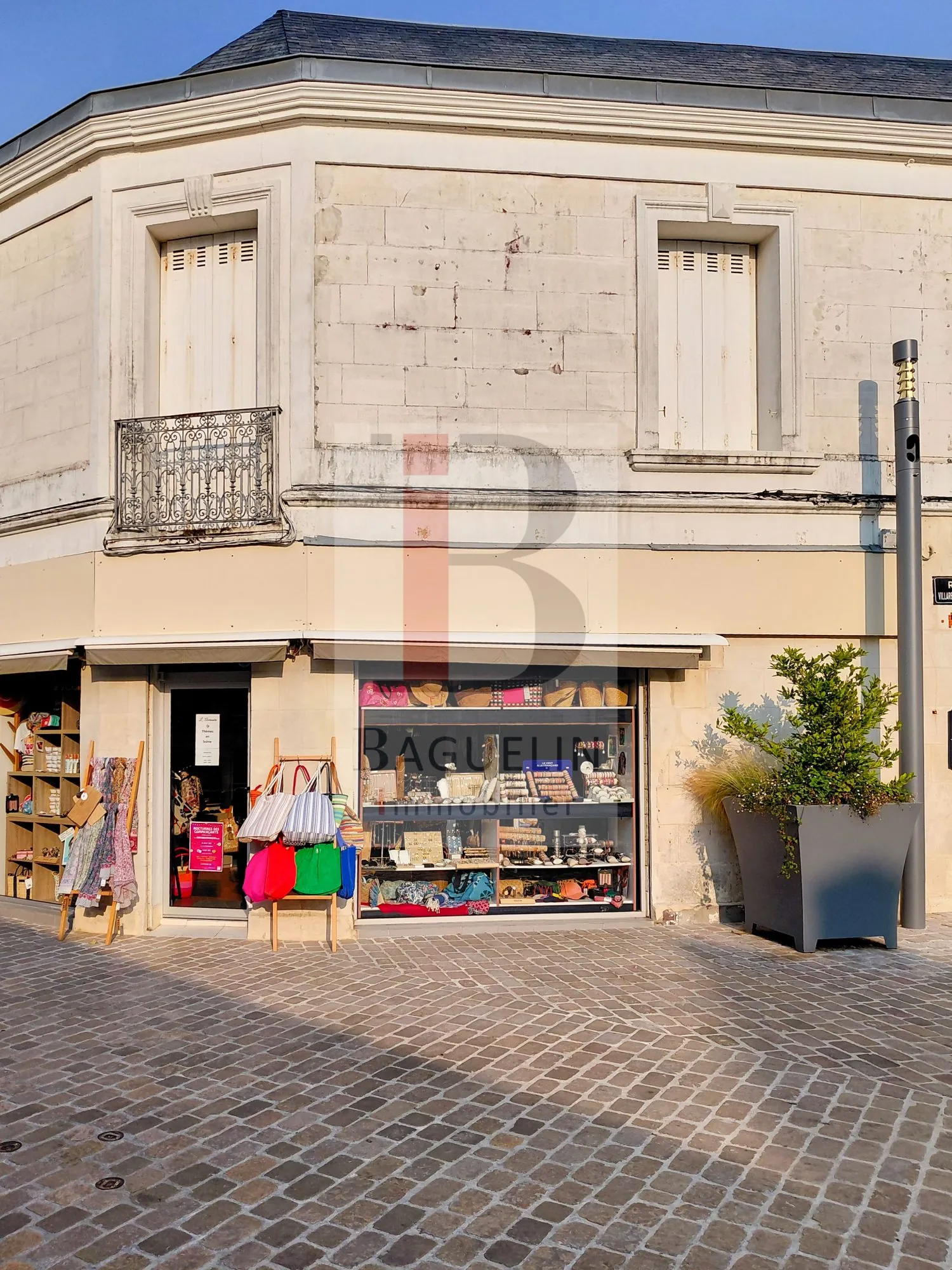 Fonds de commerce à vendre à Fouras en rue piétonne, surface de 31 m²