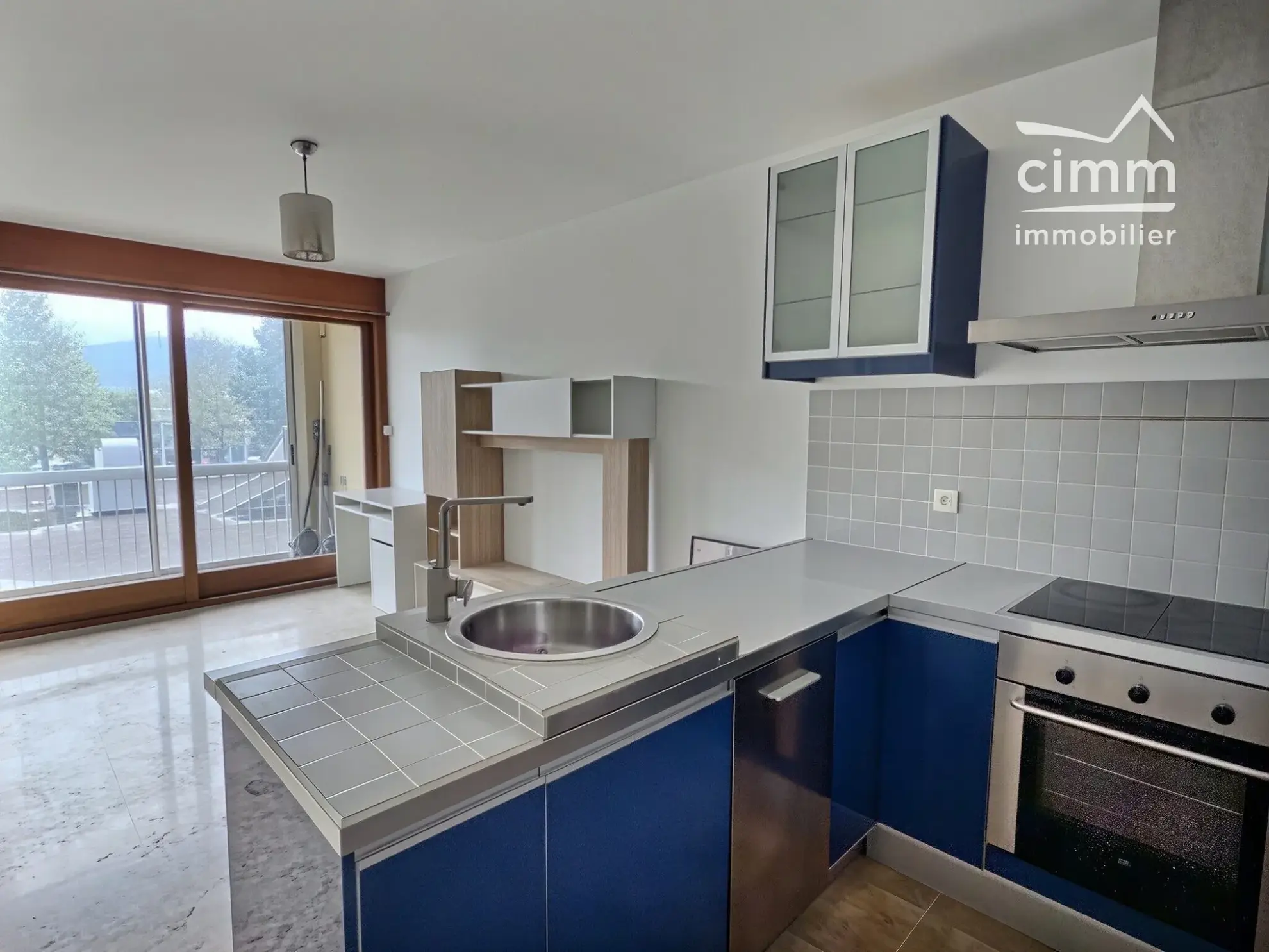 Appartement 36 m² à vendre à Grenoble avec balcon, parking et cave