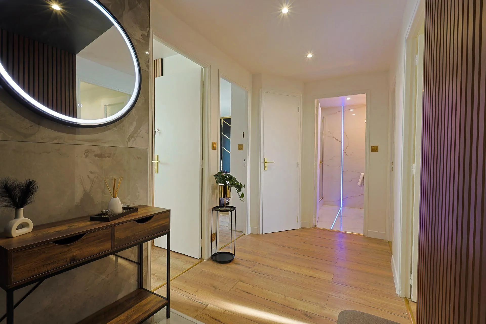 Appartement rénové de 3 chambres avec balcons au cœur de Marseille - Investissement clé en main