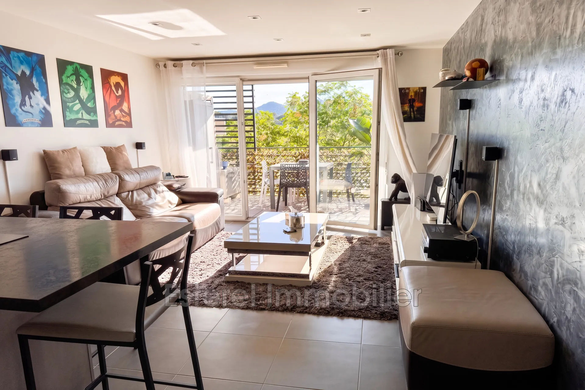 Bel appartement 3 pièces avec terrasse et parking à Fréjus