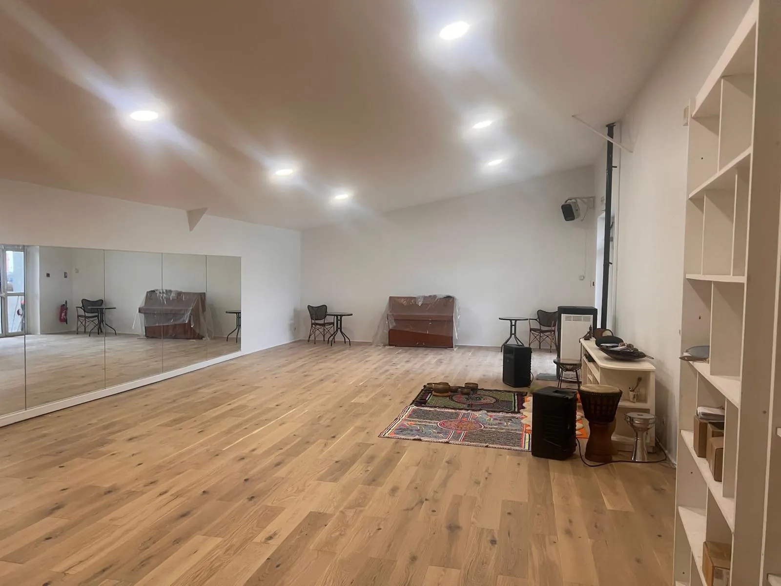 Local professionnel à vendre à Étampes de 120 m², idéal pour activités sportives ou libérales