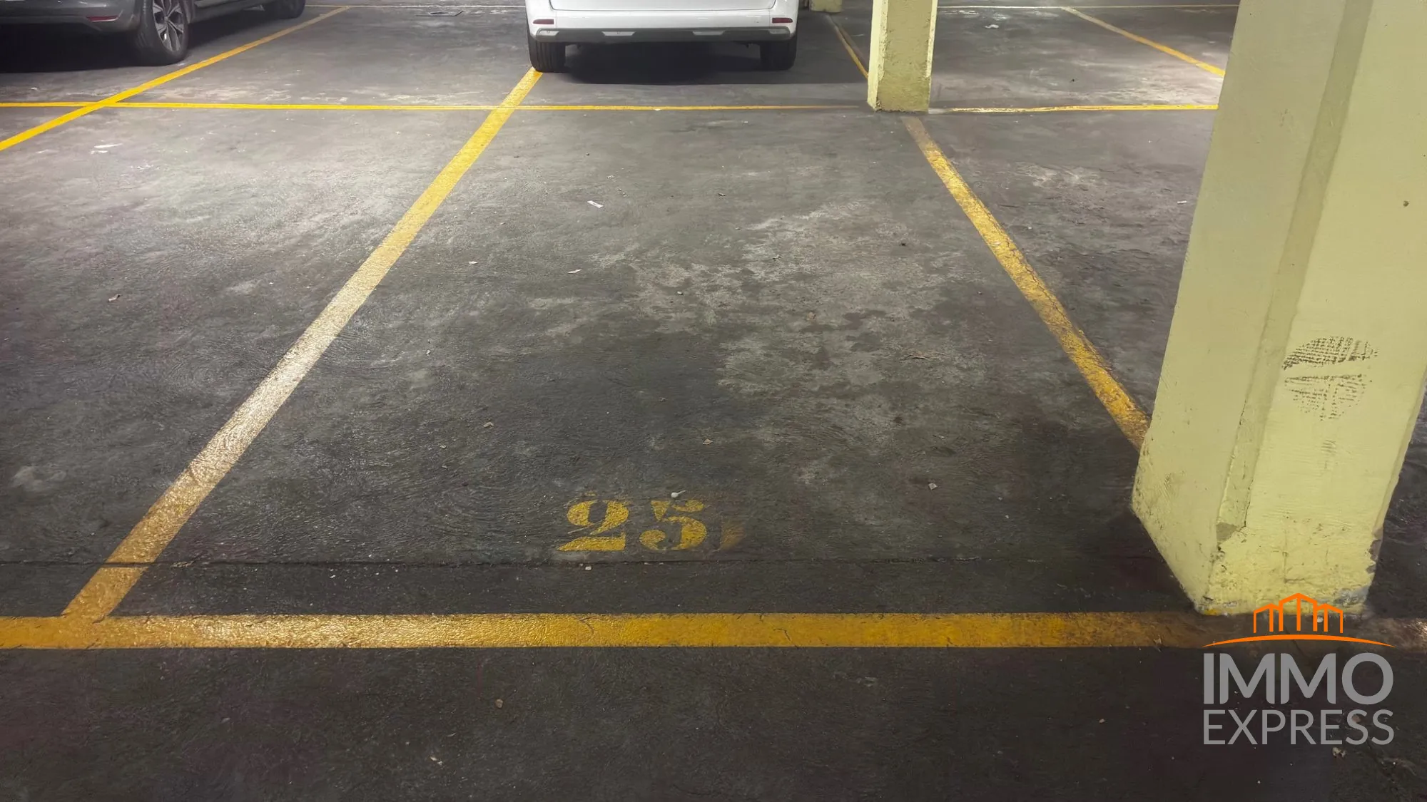 Place de parking sécurisée à vendre près du métro Chevaleret à Paris