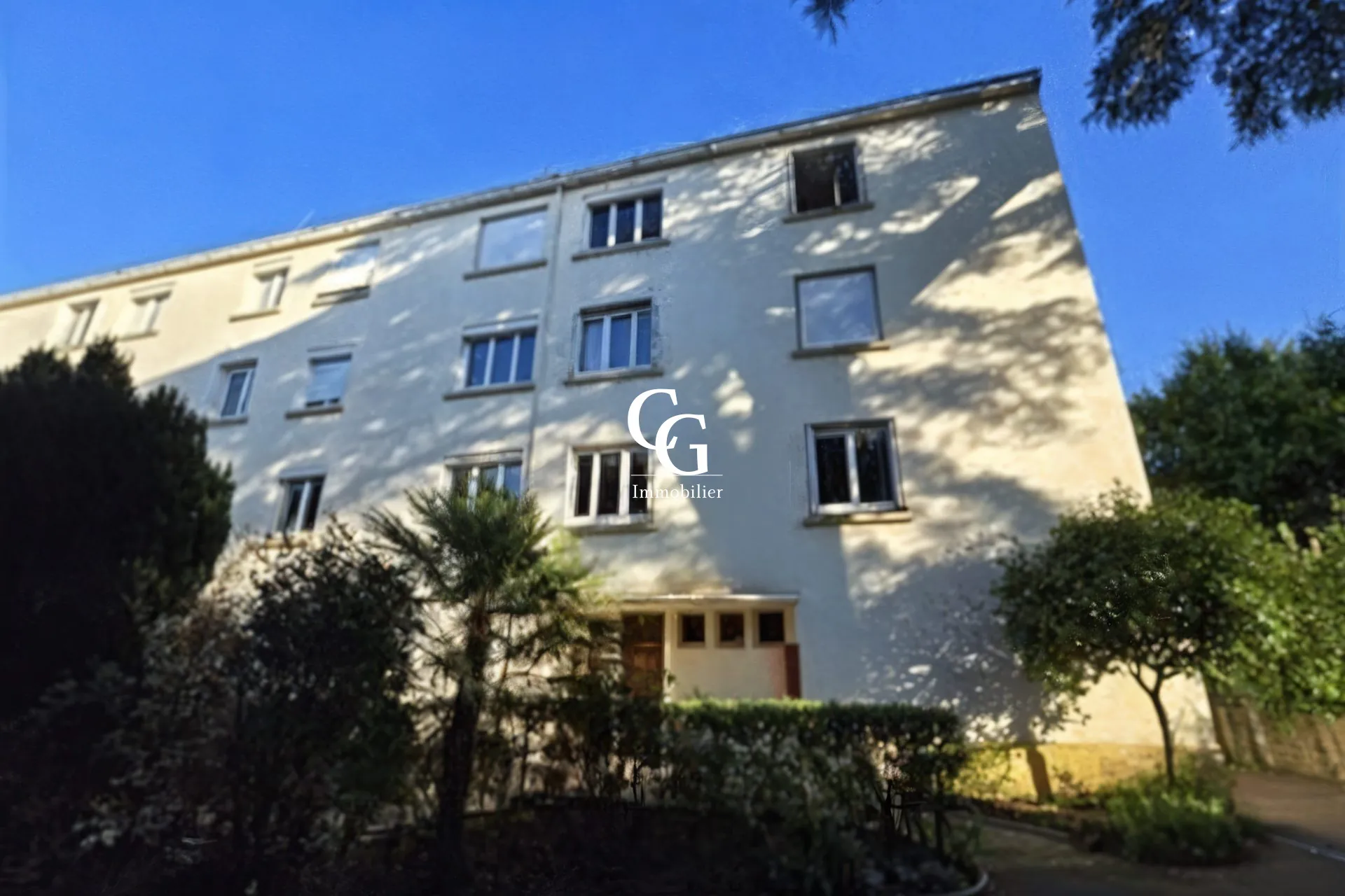 Appartement 3 chambres à Nantes Sainte-Anne – dernier étage, calme et lumineux
