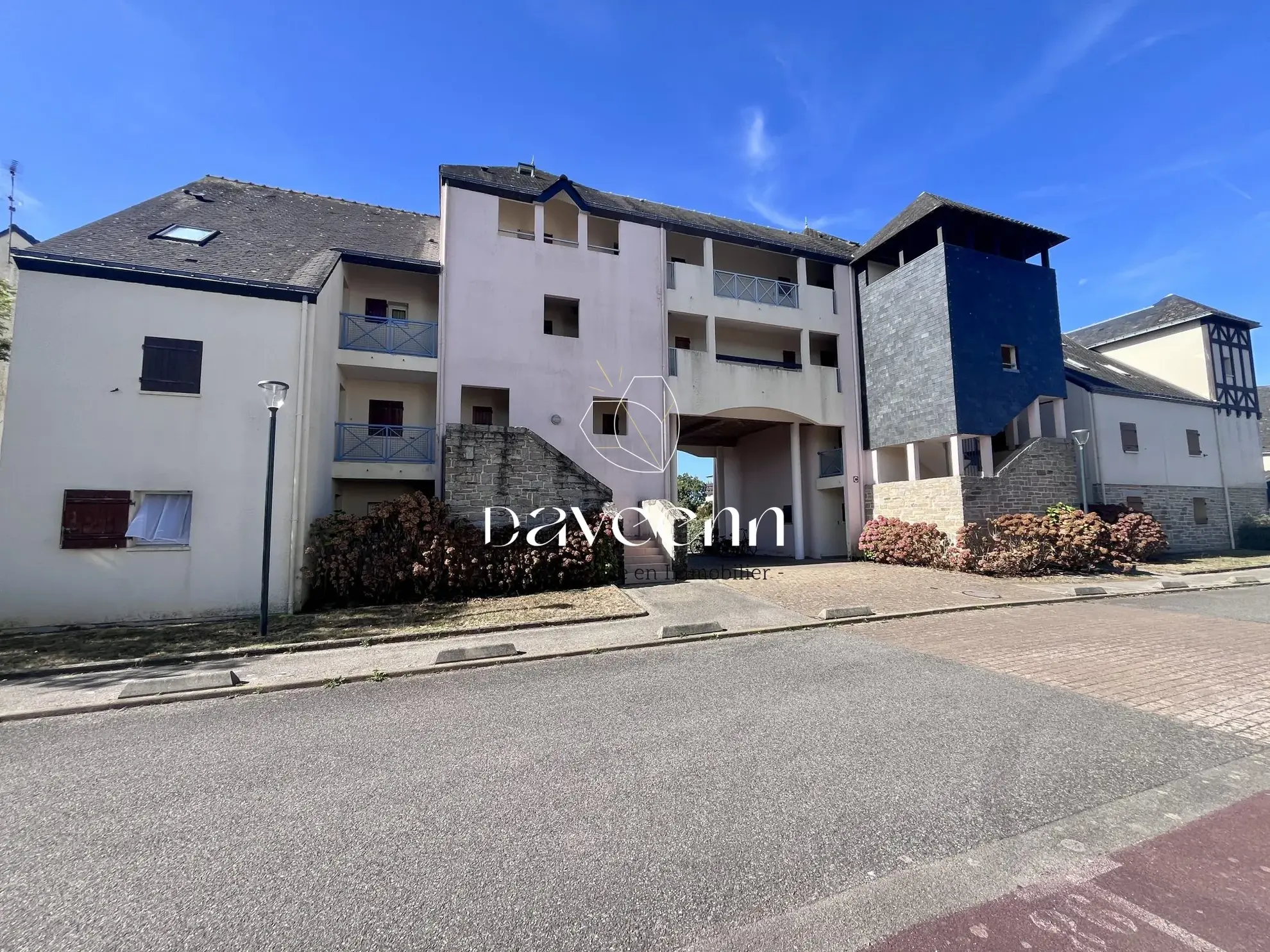 Appartement T1 duplex avec balcon et piscine à Arzon face au port du Crouesty