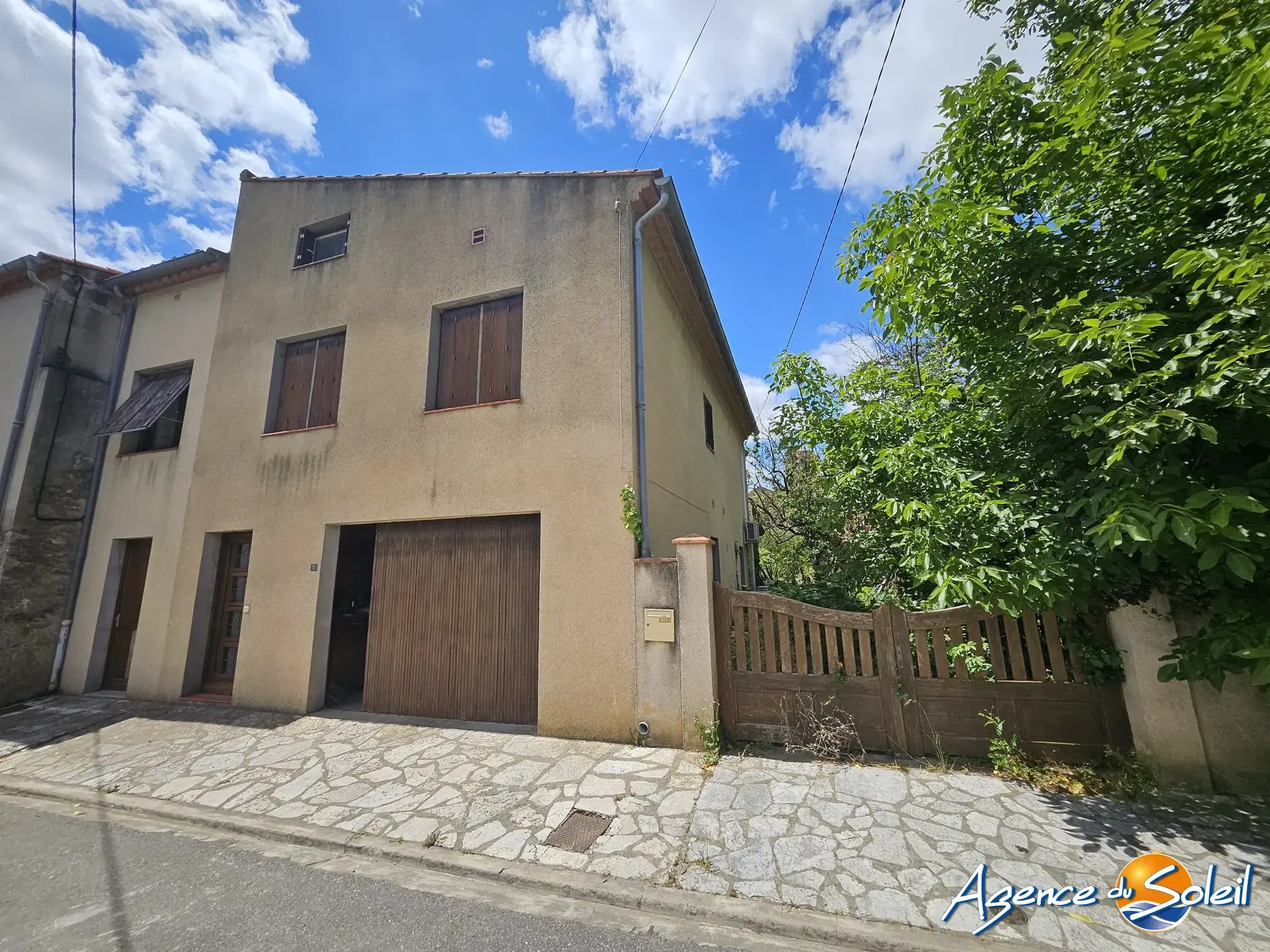 Maison à vendre à Puichéric avec jardin et garage — Rénovation à prévoir
