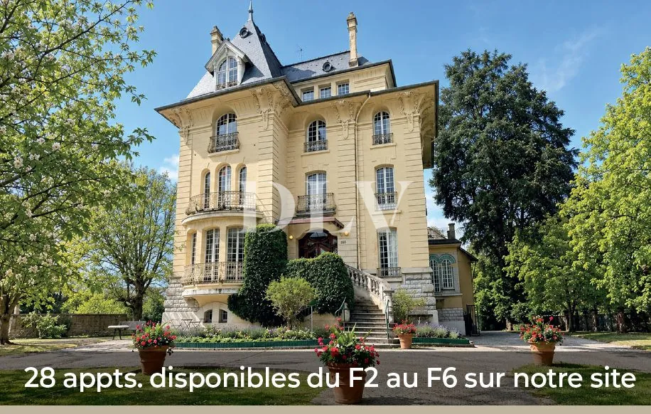 A vendre F2 39,20 m² dans la Villa Bonaparte à Fontainebleau avec parking