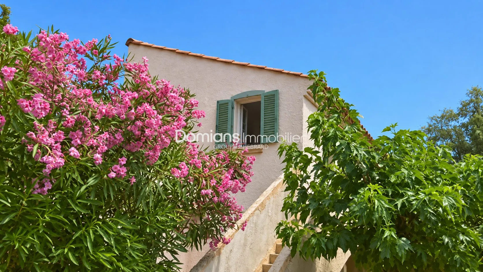 Gîte à vendre à Argelès-sur-Mer avec piscine et terrasse, idéal investissement ou résidence secondaire