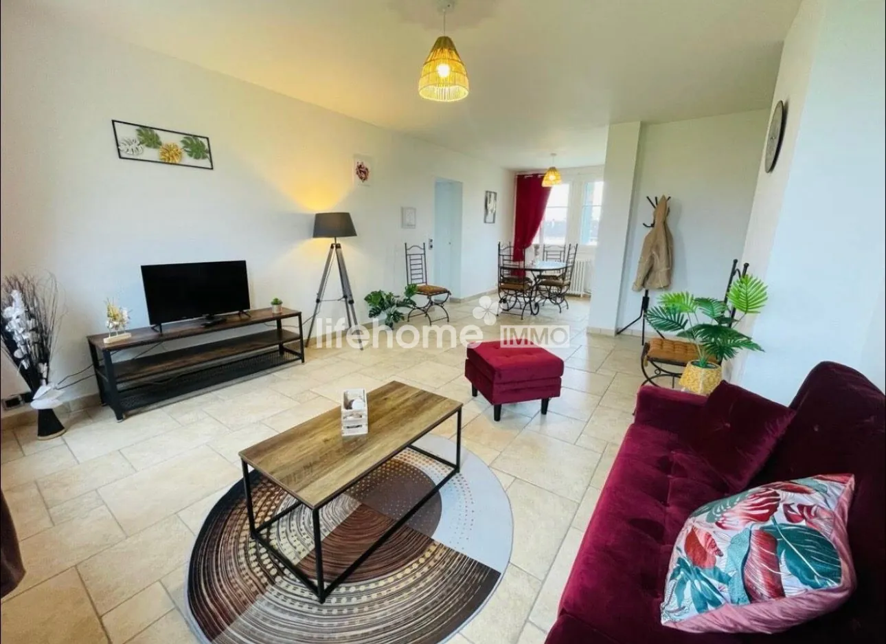 Appartement T4 rénové avec parking à Châteauroux — 77 m², 3 chambres