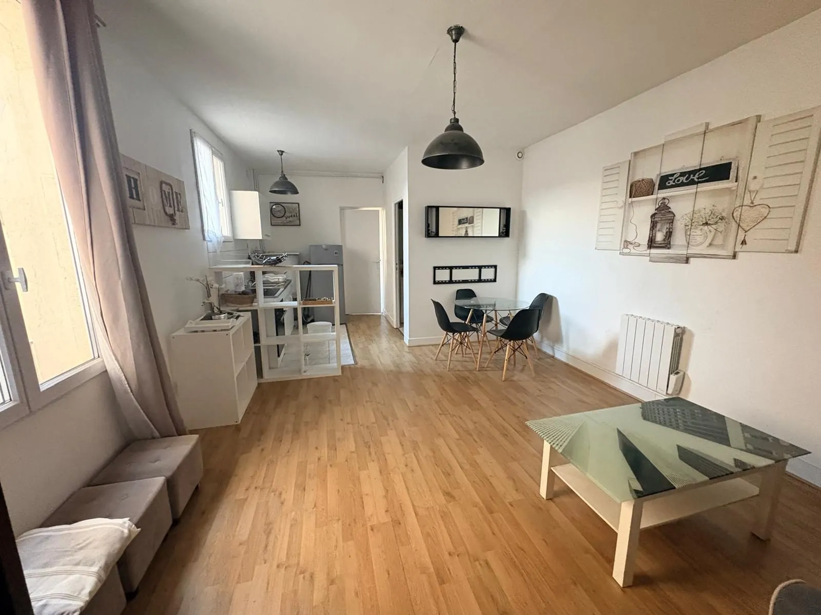 Bel appartement 2 pièces rénové à Houilles, proche gare avec cave et faibles charges