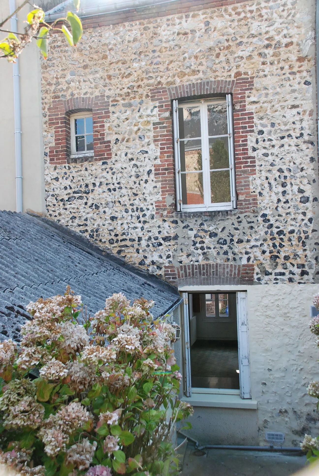 Maison charmante de 76 m² avec jardin à Fécamp, proximité plage et commodités