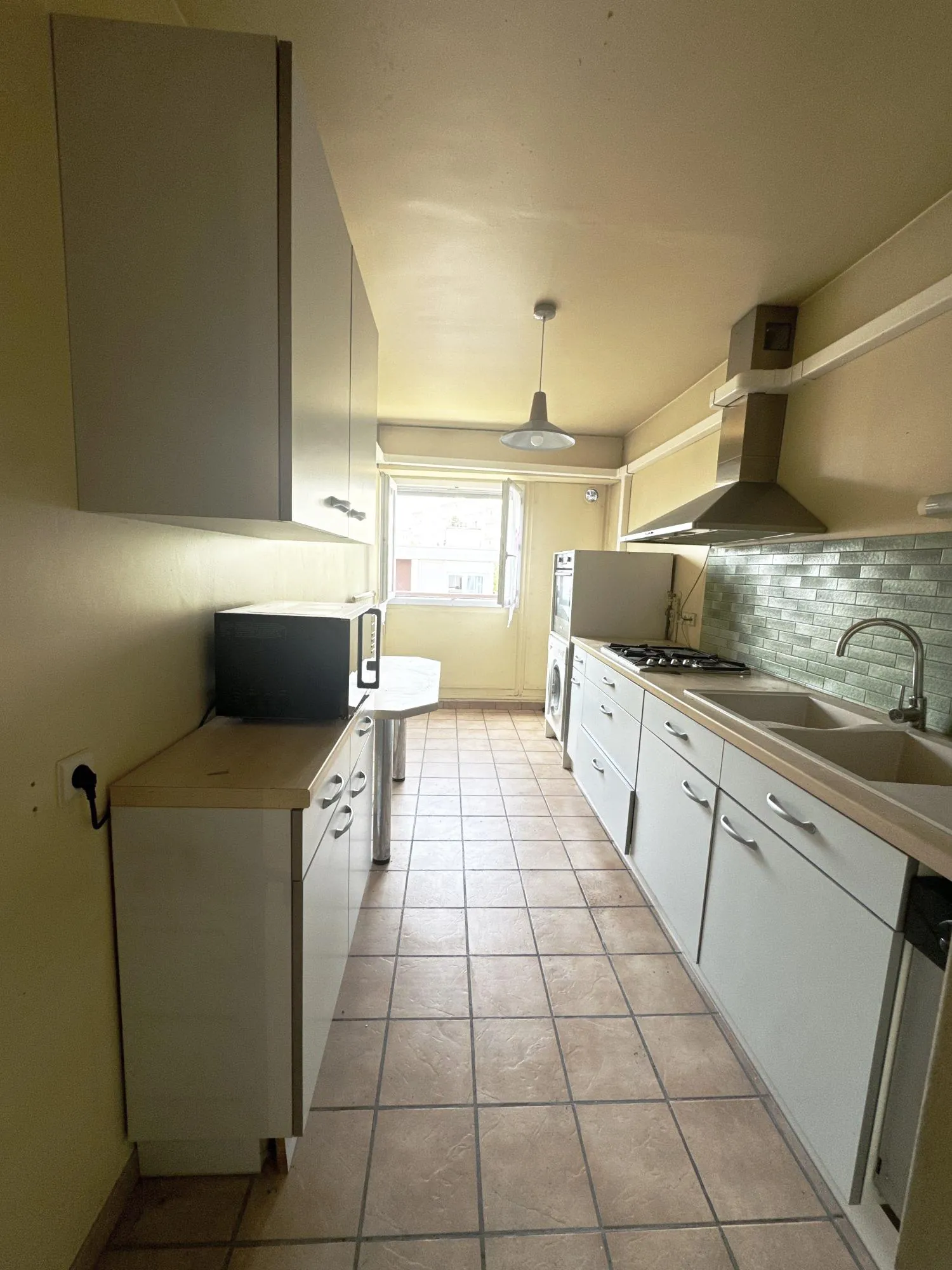Appartement 3 pièces à vendre à Rosny-sous-Bois avec balcon et cave