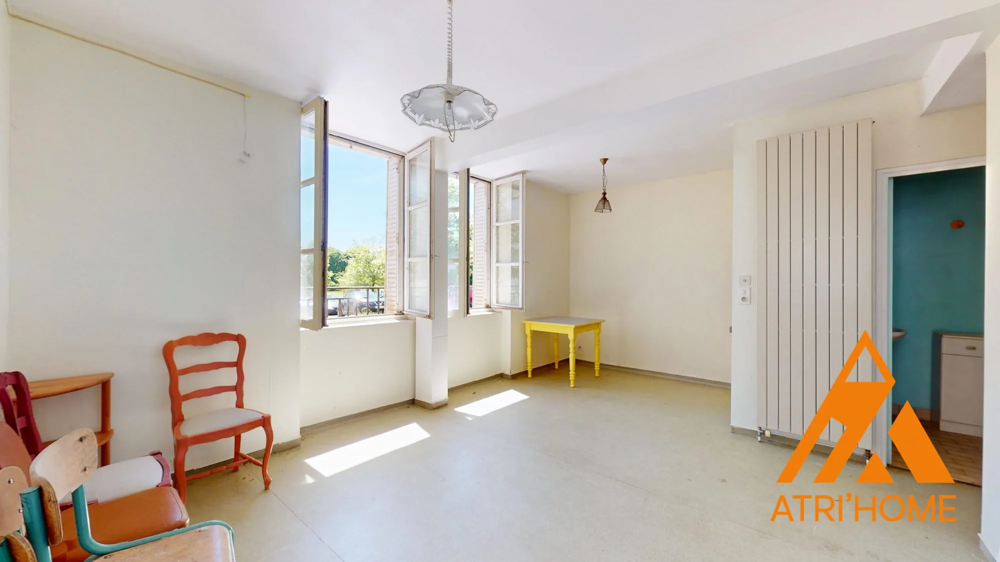 Immeuble de 150 m² avec 6 studios à Mur-de-Barrez – Opportunité d'investissement