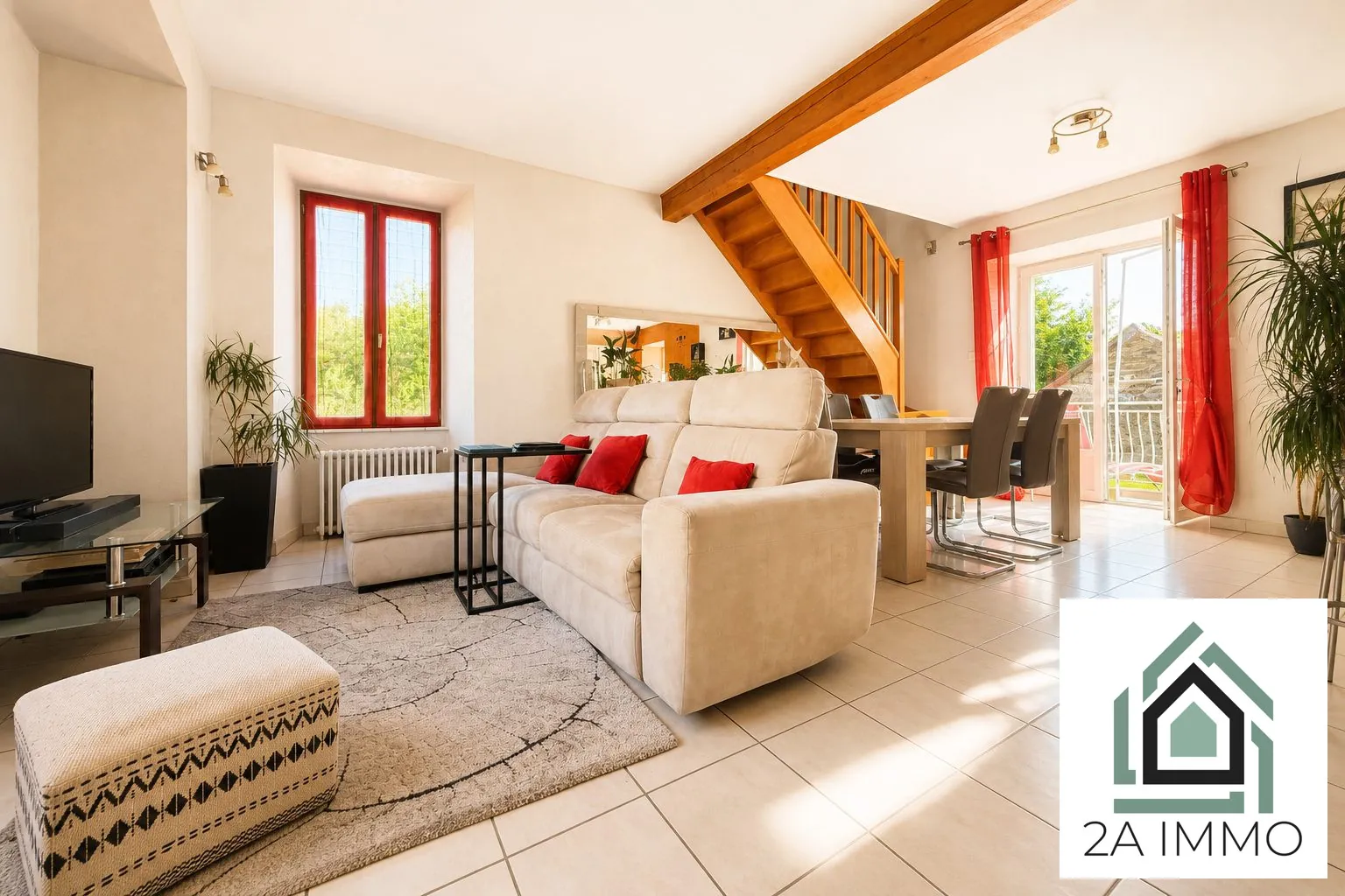 Maison ancienne rénovée avec jardin et vue panoramique à Pontaumur