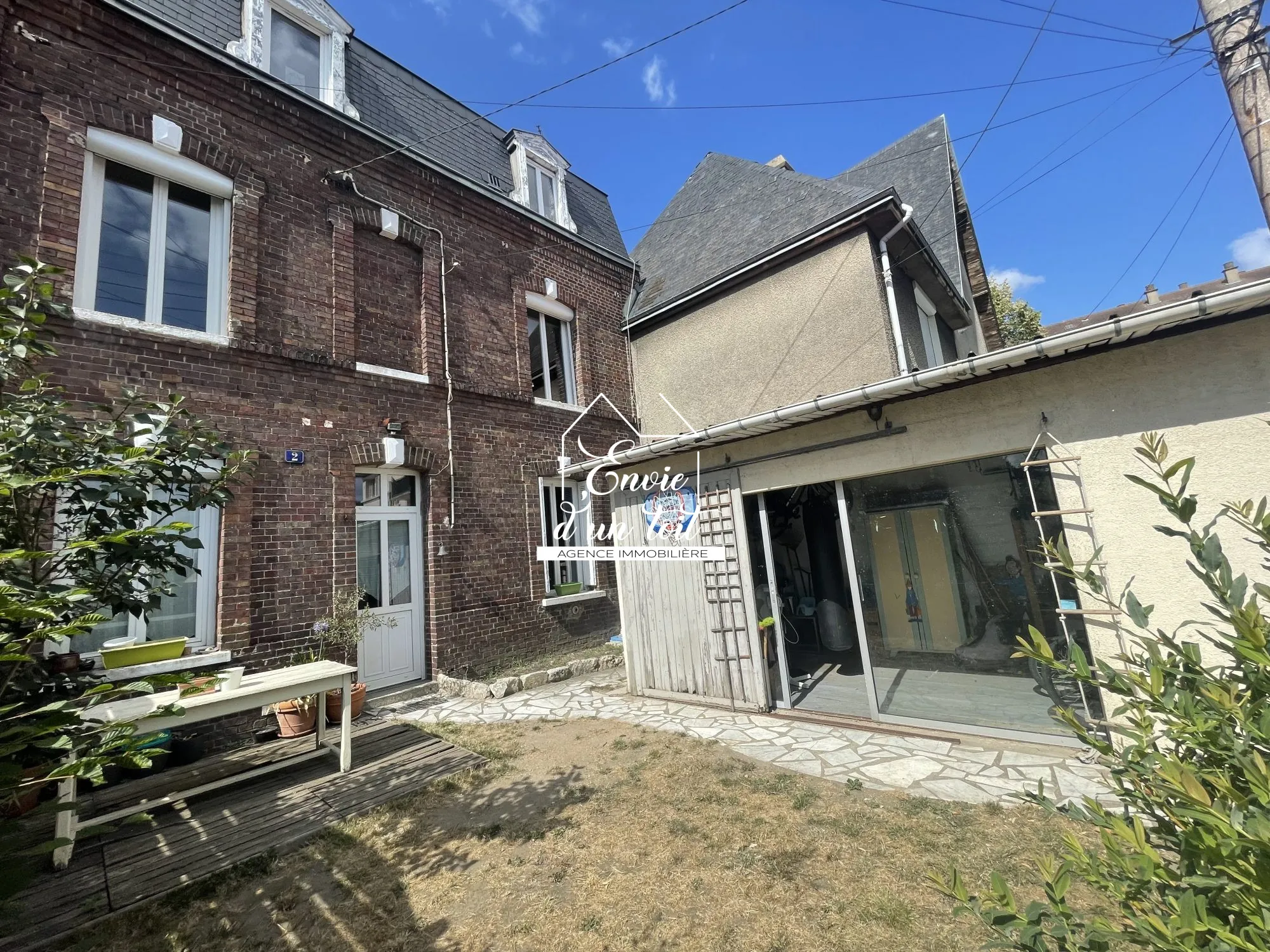 Maison ancienne de 3 chambres avec garage à Sotteville-lès-Rouen