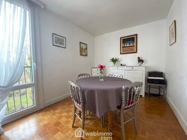 Appartement lumineux de 72 m² à Compiègne avec séjour double et cave