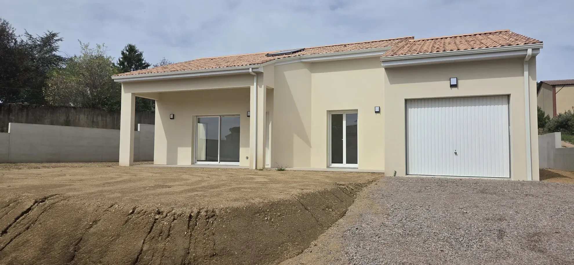 Maison neuve RE 2020 de plain-pied avec garage à Colombier-le-Jeune