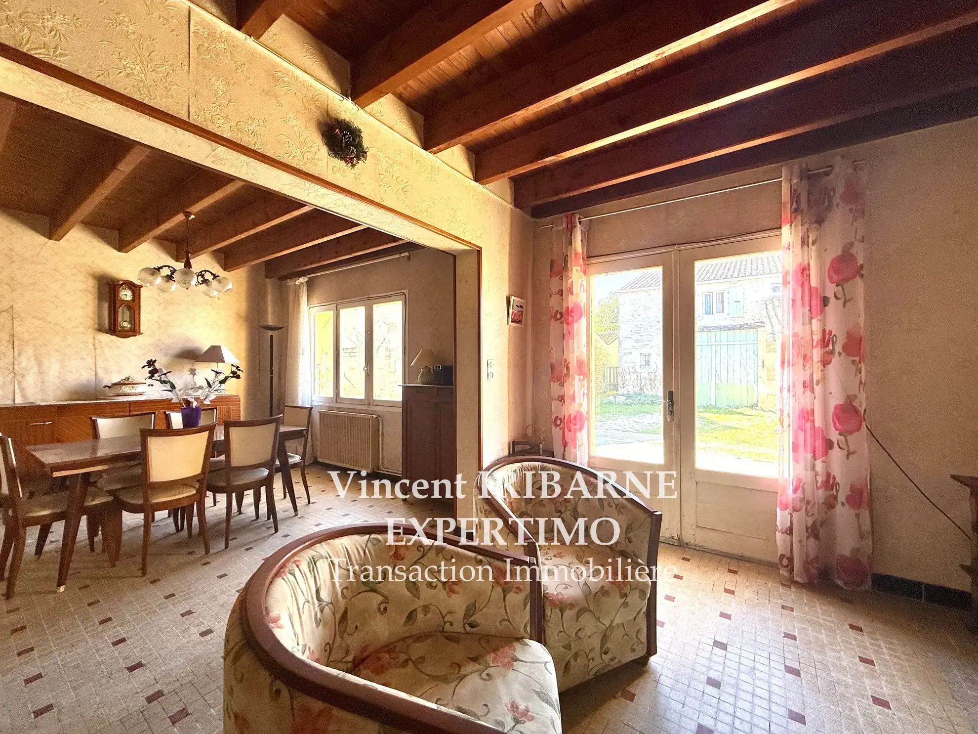 Maison à rénover avec 3 chambres à Vénérand – Potentiel et calme