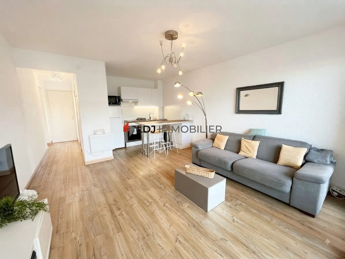 Appartement T2 rénové avec vue port à Canet-en-Roussillon