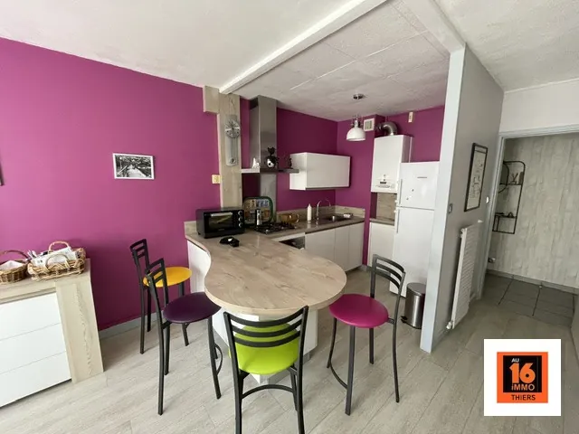 Appartement T2 avec balcon et cave à Thiers – Parfait état et possibilité meublé