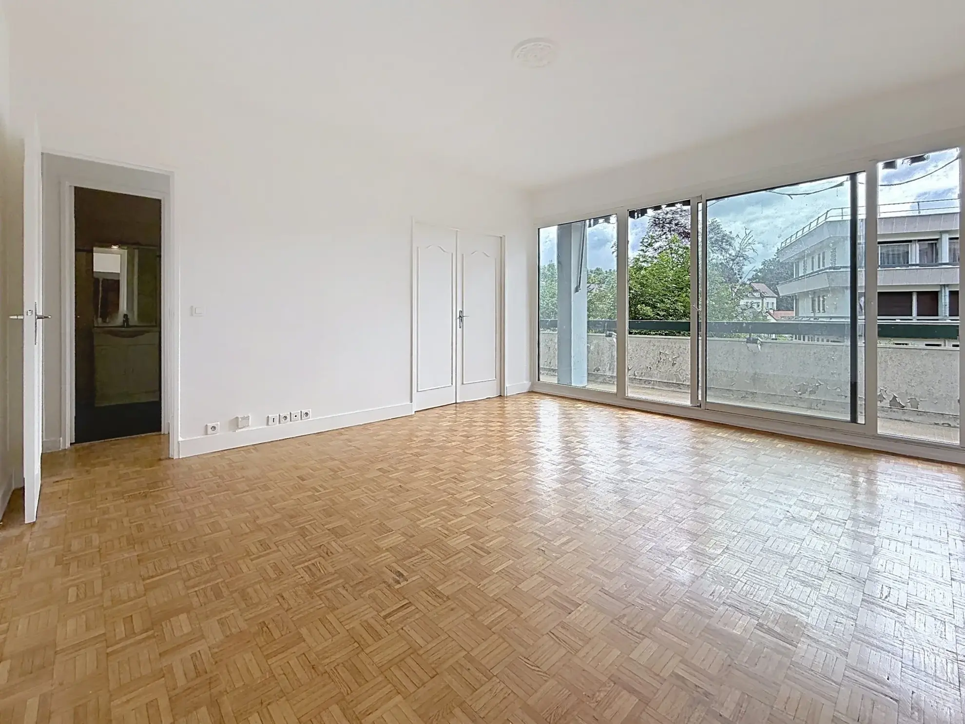 Appartement de 66 m² à Chatenay-Malabry avec balcon, parking et cave