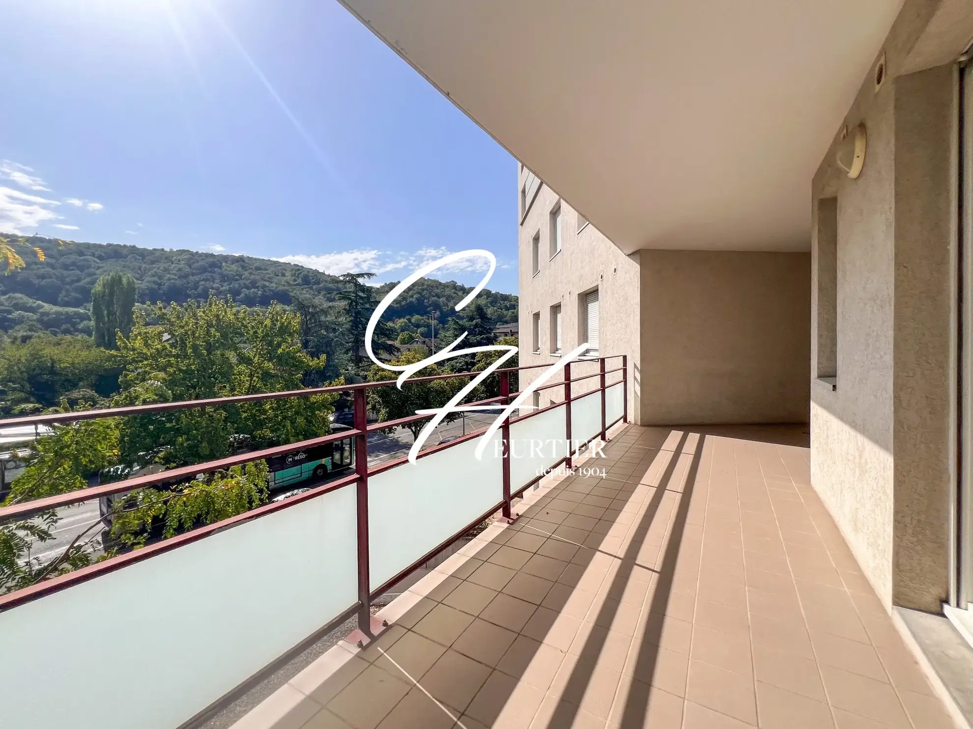 Achat appartement 2 pièces avec terrasse à Échirolles, 46 m² lumineux