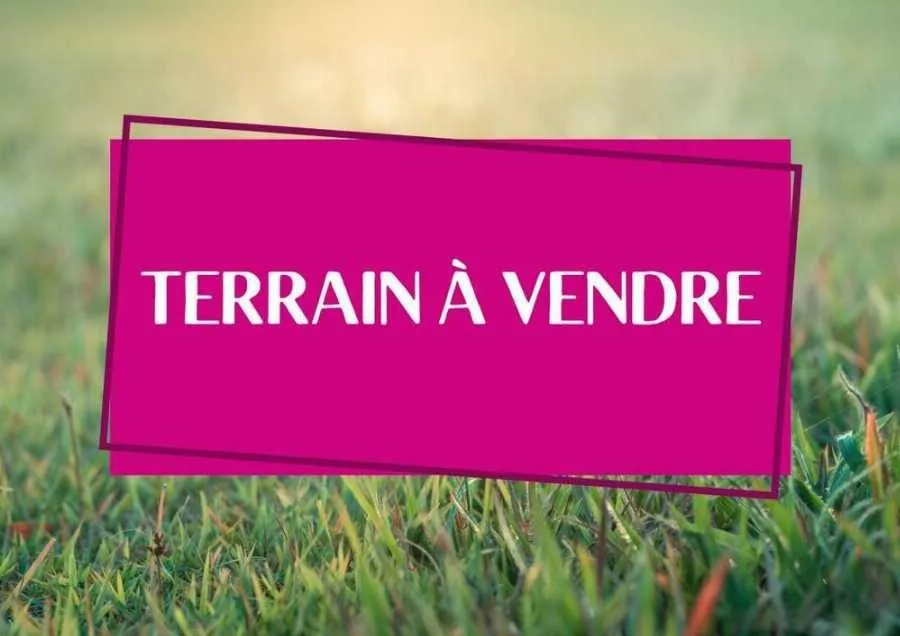 Terrain constructible de plus de 2000m² à Saint Ouen le Pin proche Lisieux et Cambremer