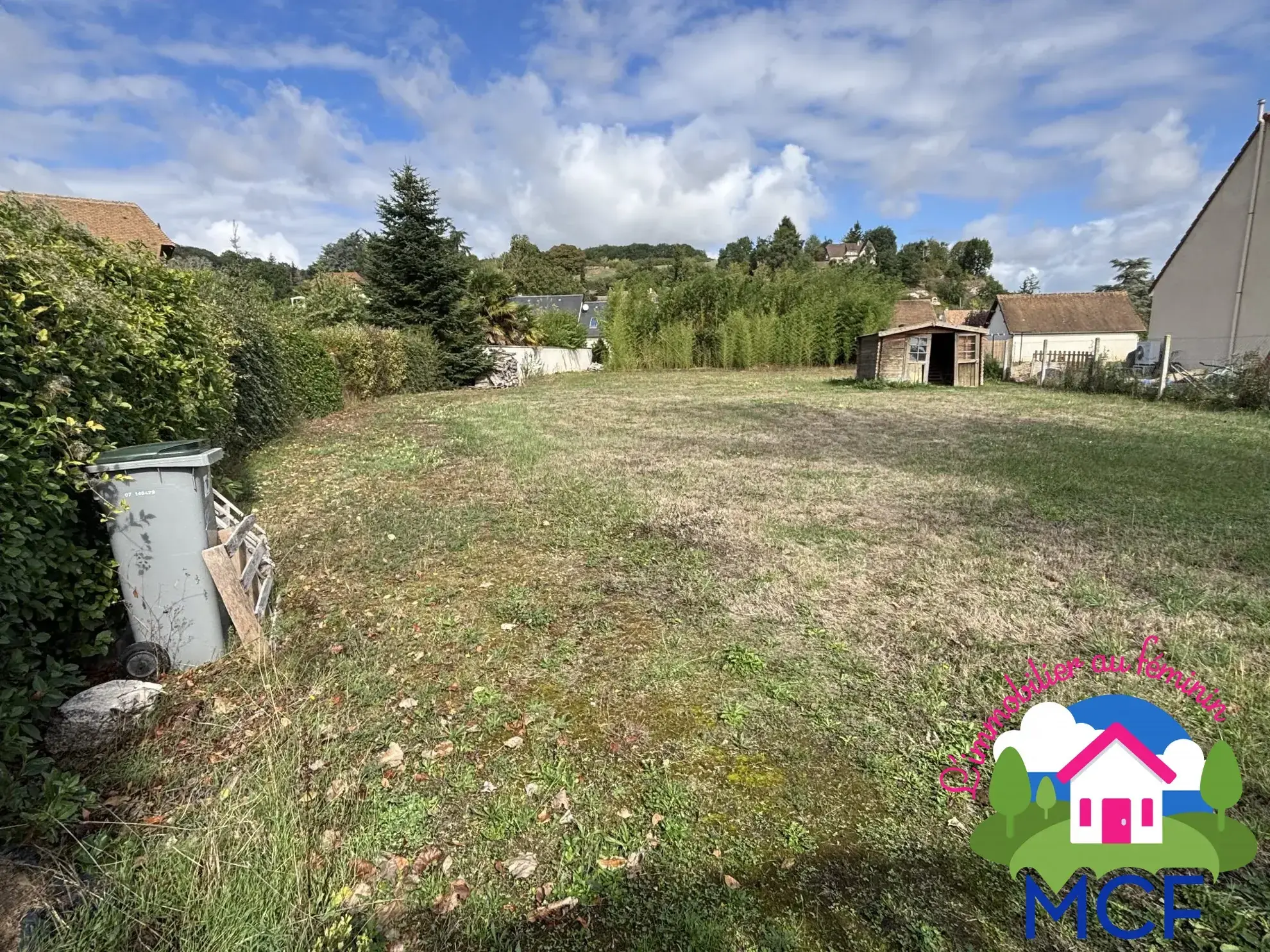 Terrain constructible de 1020 m² à Pacy-sur-Eure, proche Bueil