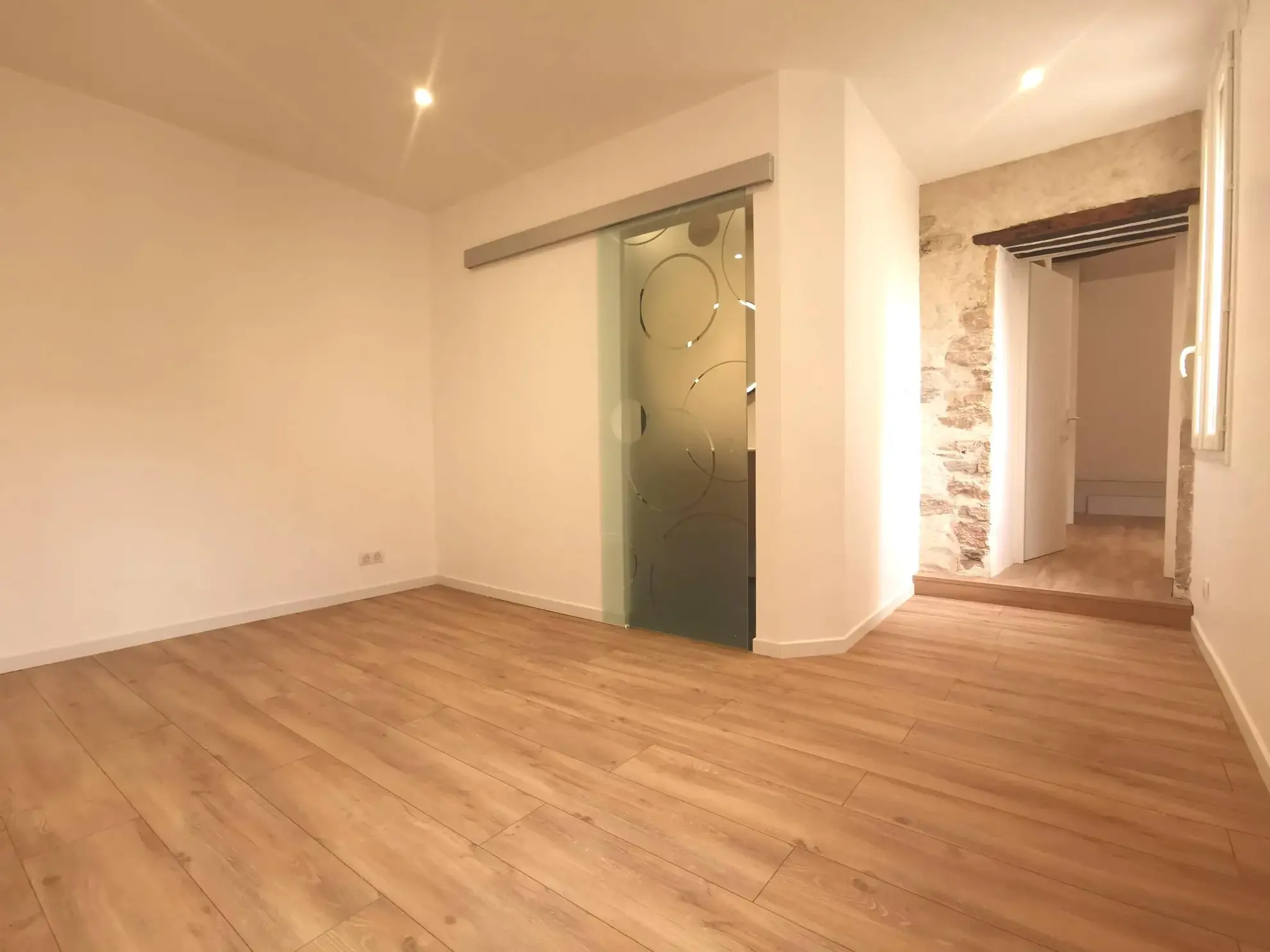 Appartement rénové de 33 m² en plein centre de Dijon - Calme et modernité
