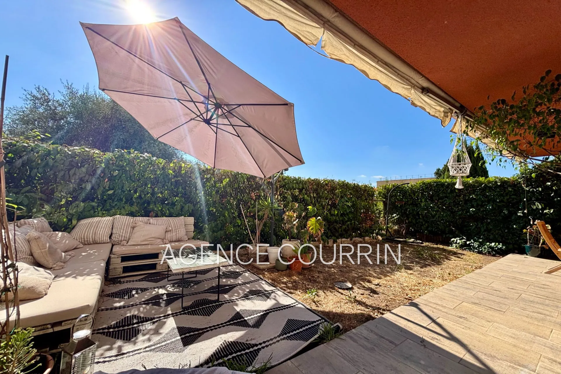 Vente appartement 2 pièces avec terrasse et cave à Grasse-Est