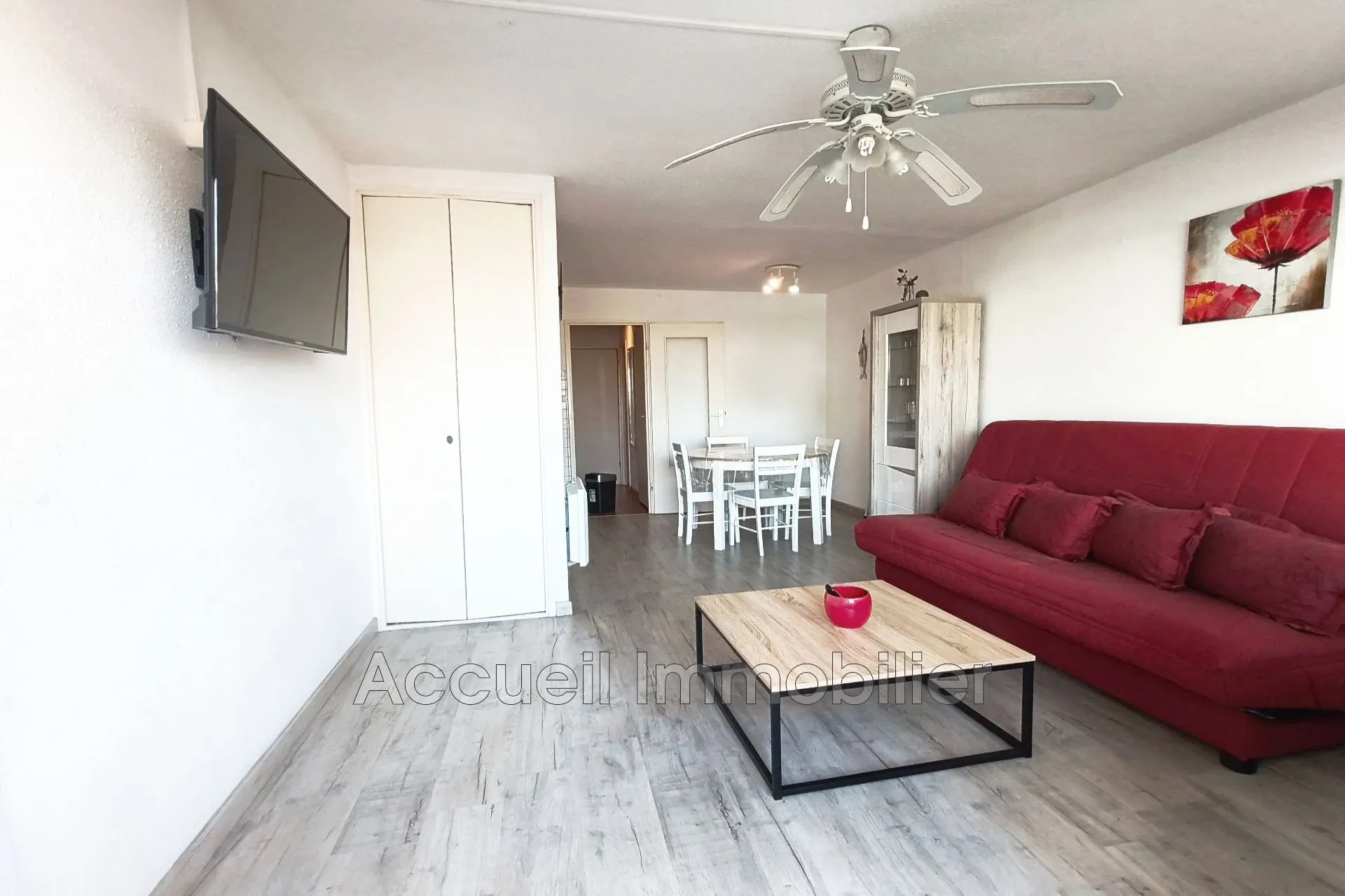Studio cabine à Port Camargue avec loggia, sécurisé, proche des plages et du port