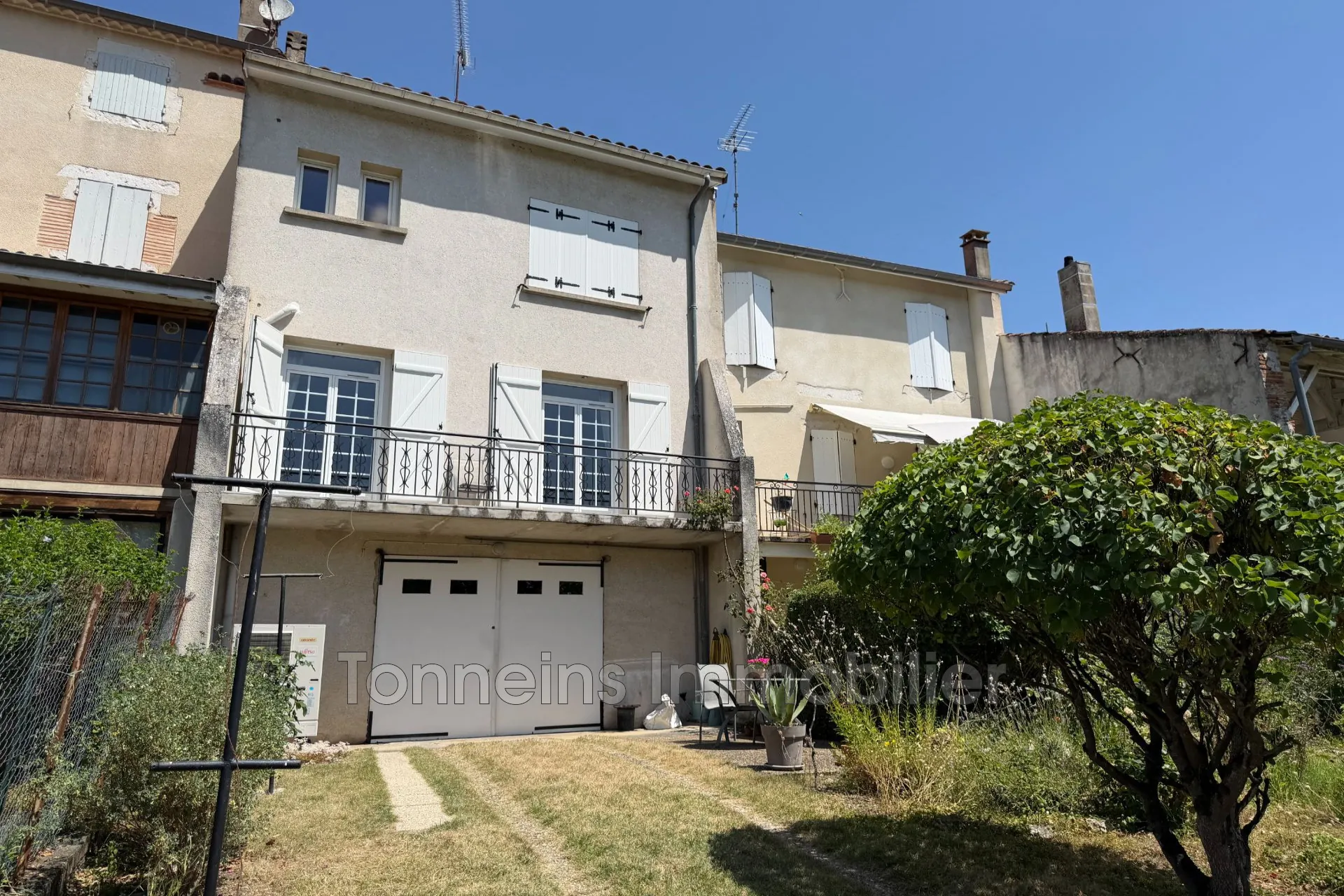 Maison à vendre à Damazan - 3 chambres, terrasse et garage