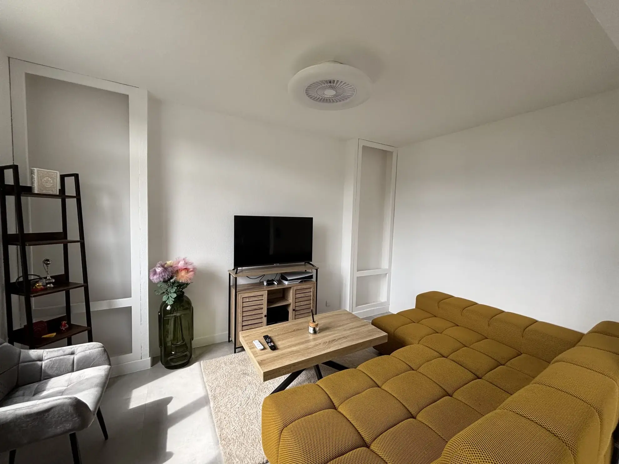 Spacieux appartement de 100 m² avec balcon à Privas