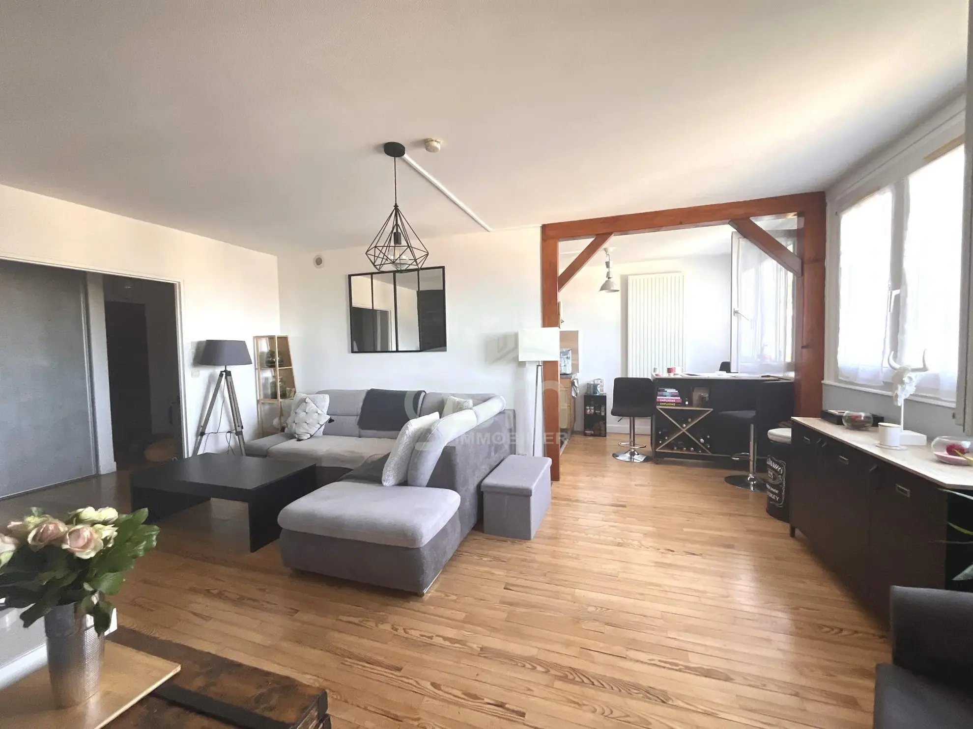 Appartement à vendre à Monts (37) avec 3 chambres, cave et parking