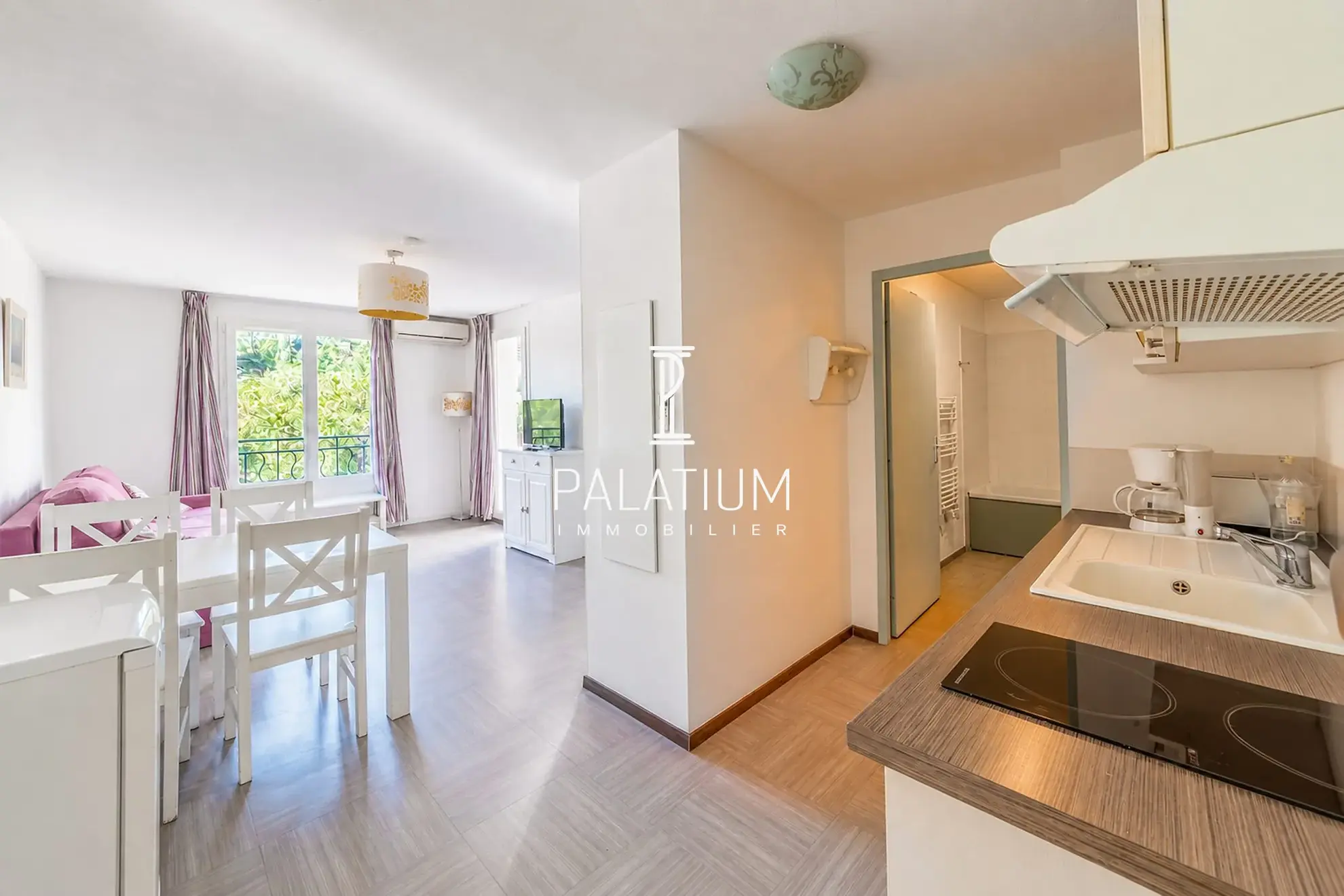 Appartement T2 Meublé avec Terrasse et Piscine à Gréoux-les-Bains