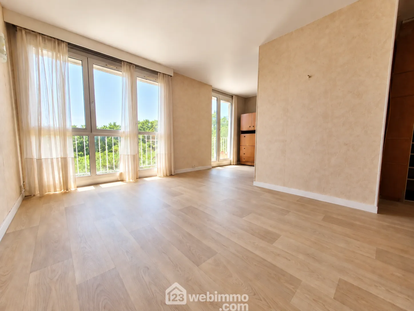 Appartement 3 pièces lumineux à Cachan avec balcon et cave
