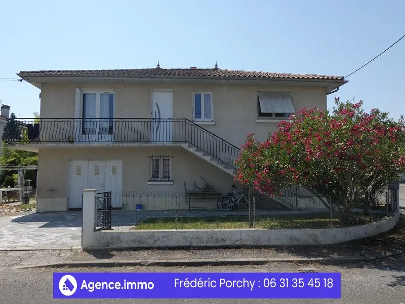 Villa de 135 m² avec jardin, garage et rénovation récente à Seissan