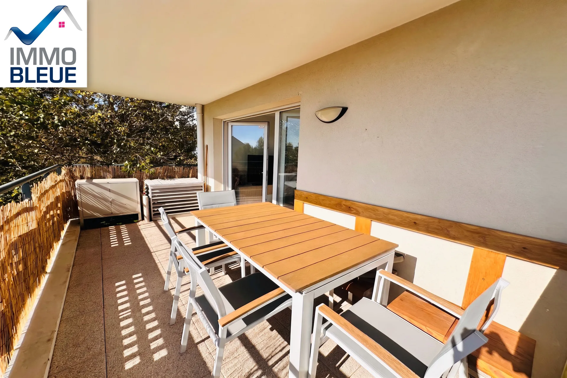 Appartement T4 avec grande terrasse et vue étang à Martigues