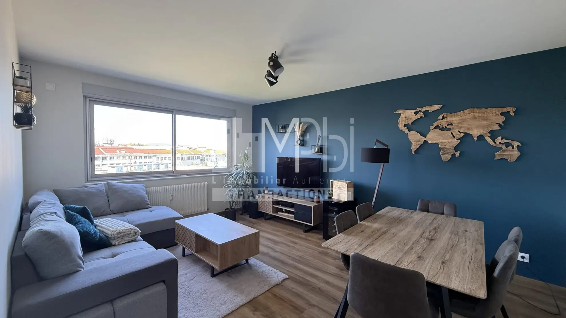 Appartement T3 rénové de 64,88 m² à Péronnas avec garage et cave
